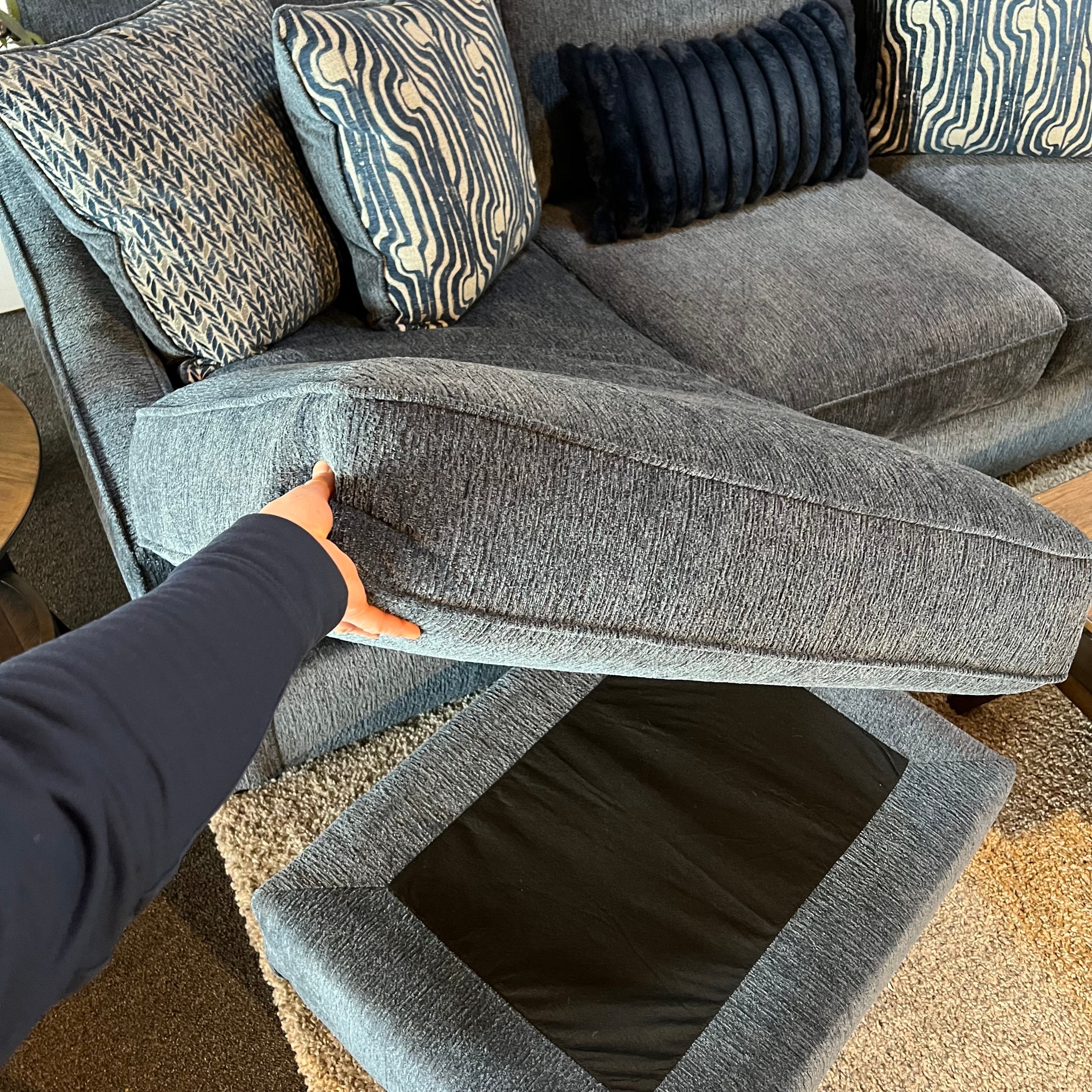Michigan Sectional Sofa With Reversible Chaise in Blue
