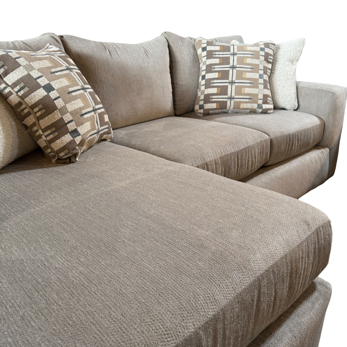 Lyra Sectional with Reversible Chaise