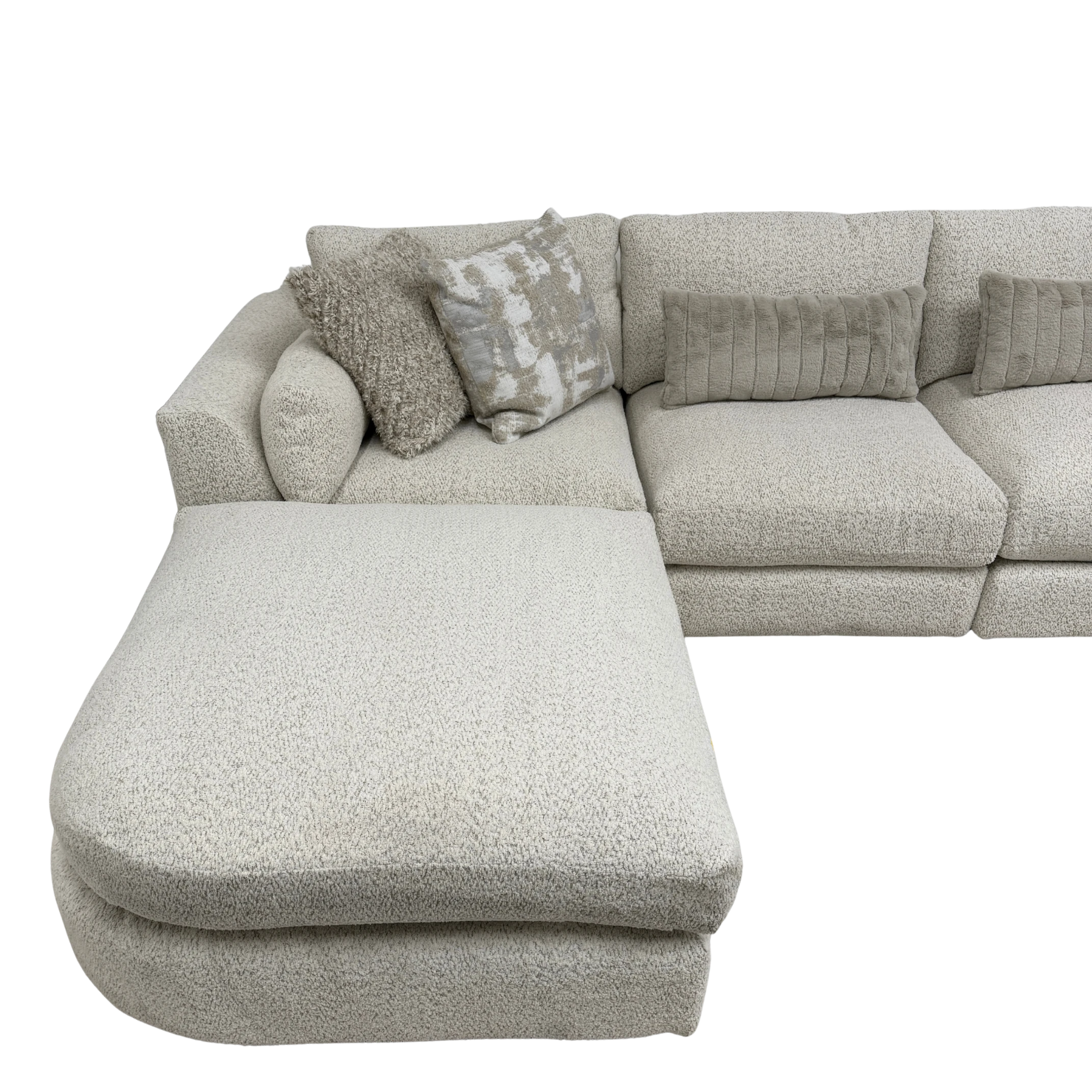 Juniper 4-Piece Sectional with 2 Ottomans