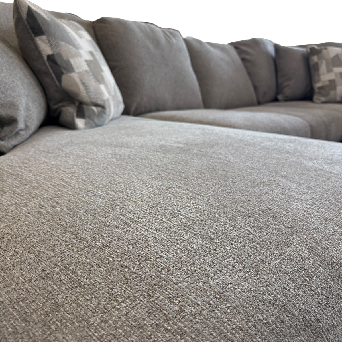 Alora U Shape Sectional with LAF Chaise in Gray