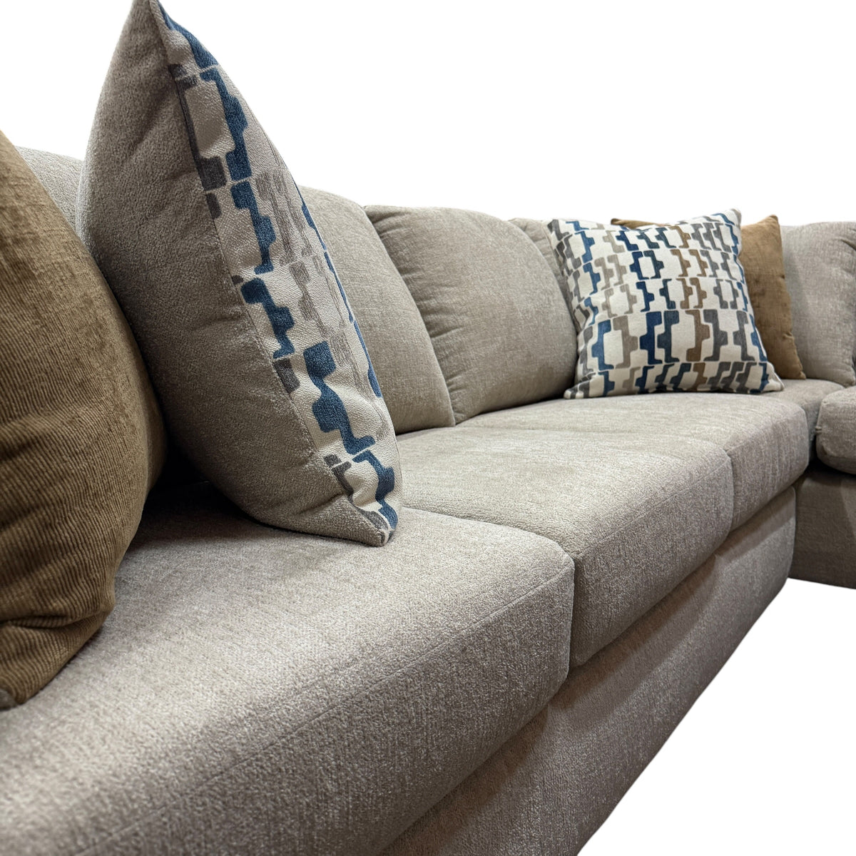 Westwood Sectional with Right Bumper Chaise