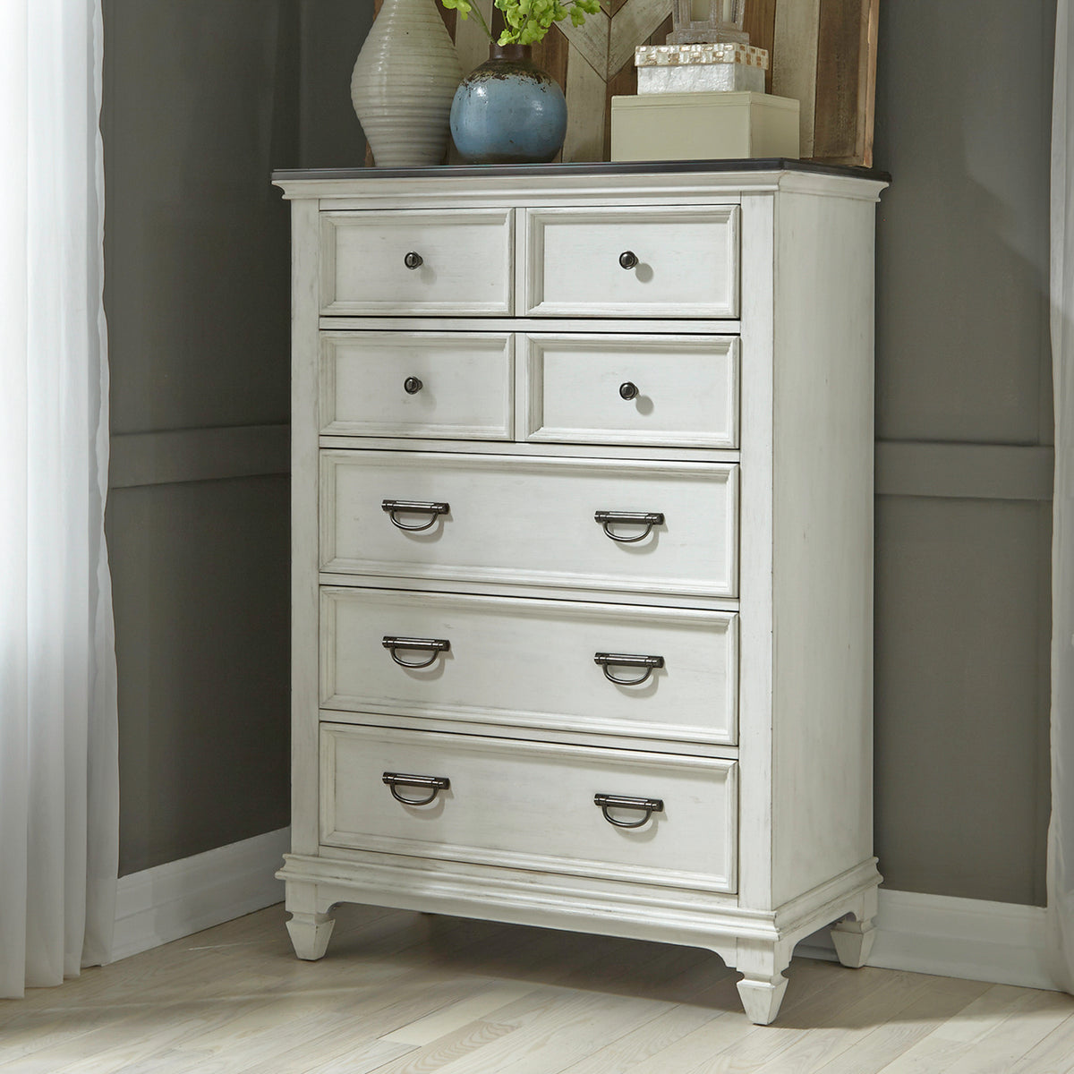 Allyson Park 5-Drawer Chest
