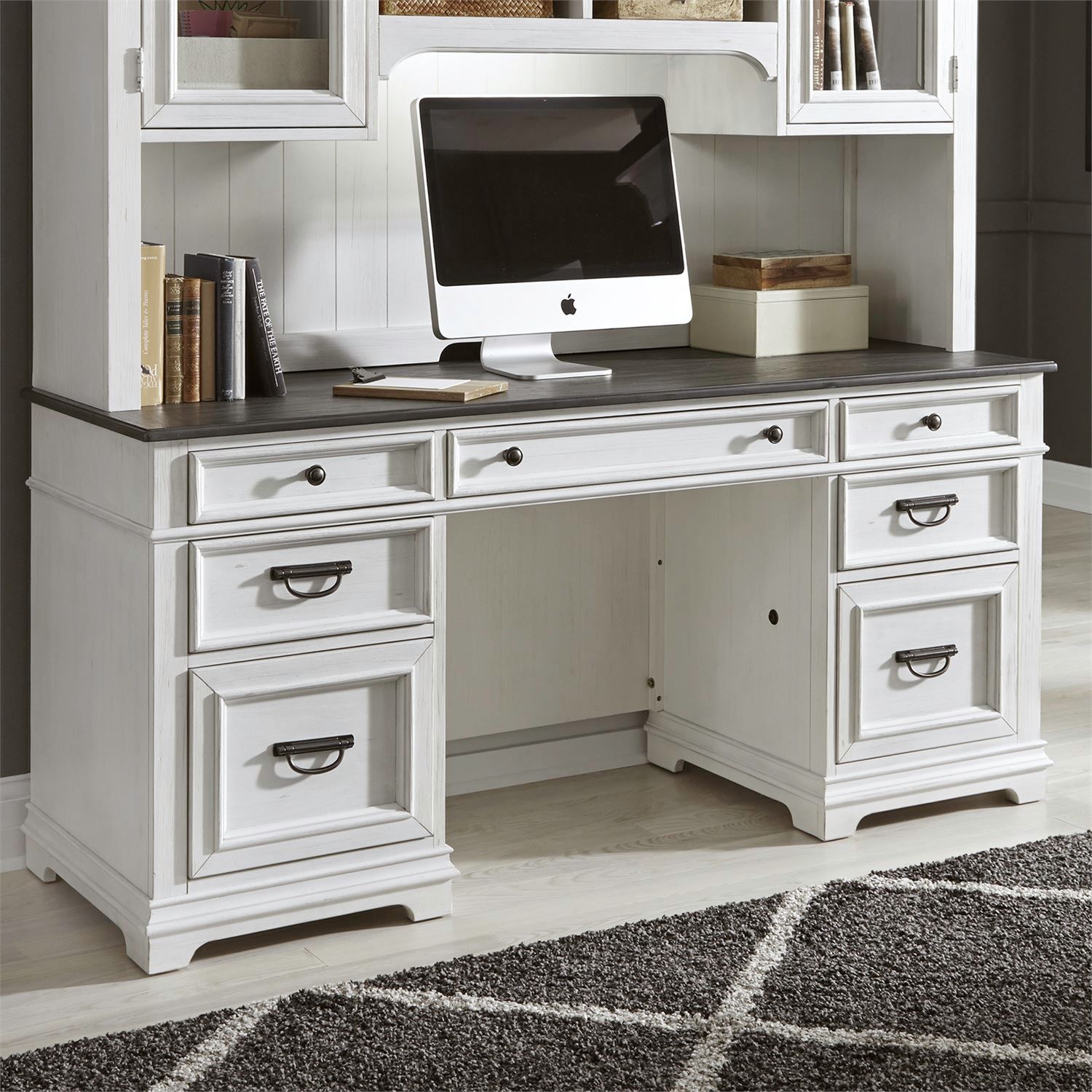 Credenza