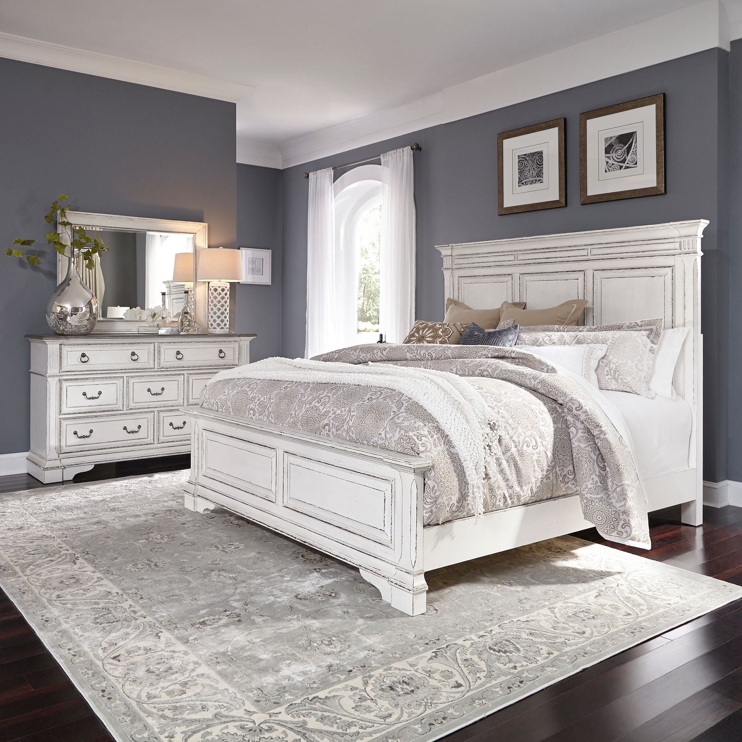 Queen Panel Bed, Dresser & Mirror