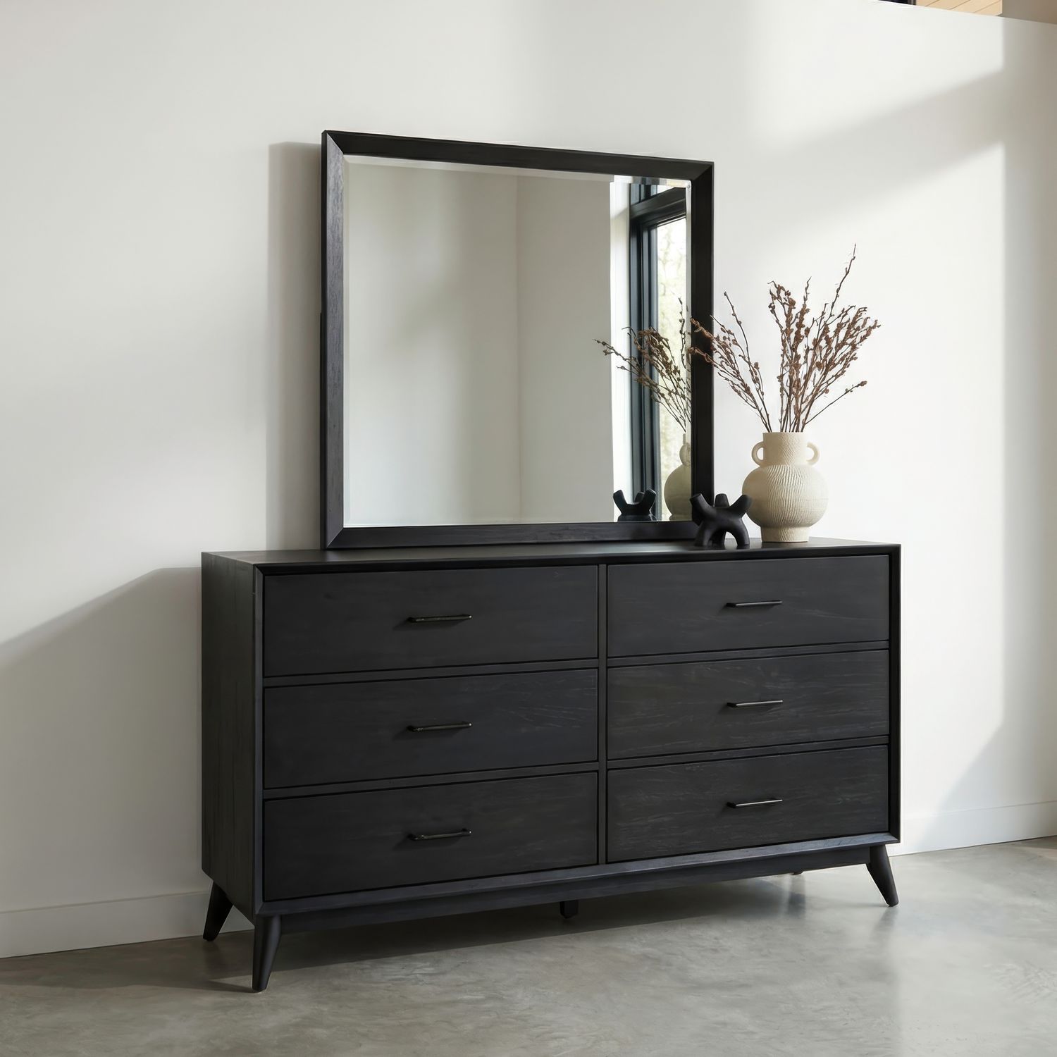 Dresser & Mirror