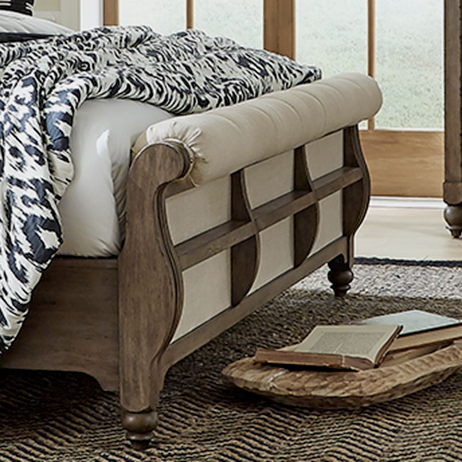 Queen Uph Sleigh Footboard