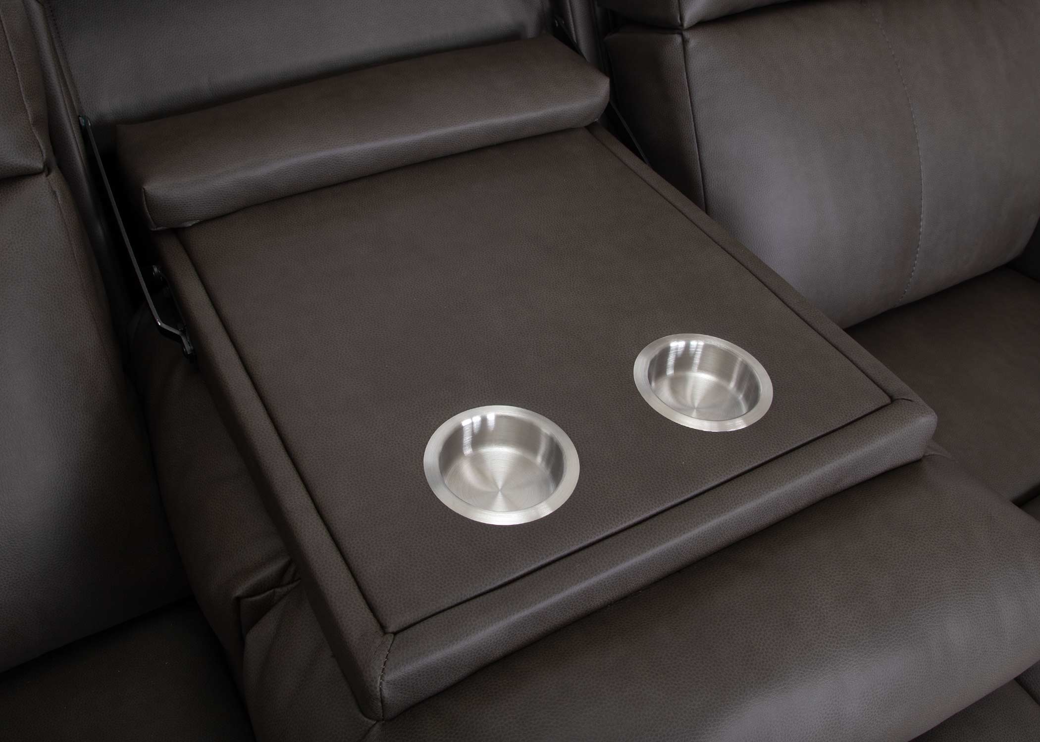 Winston Casual Motion Reclining Living Room Collection