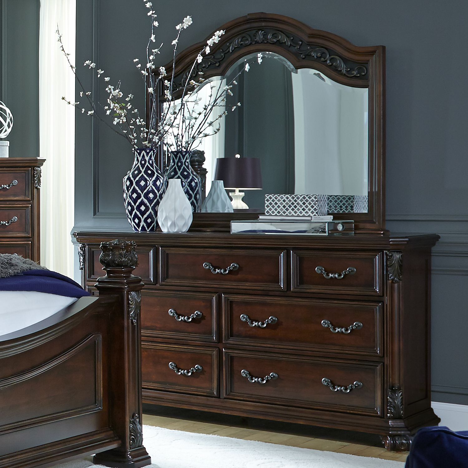 Dresser & Mirror