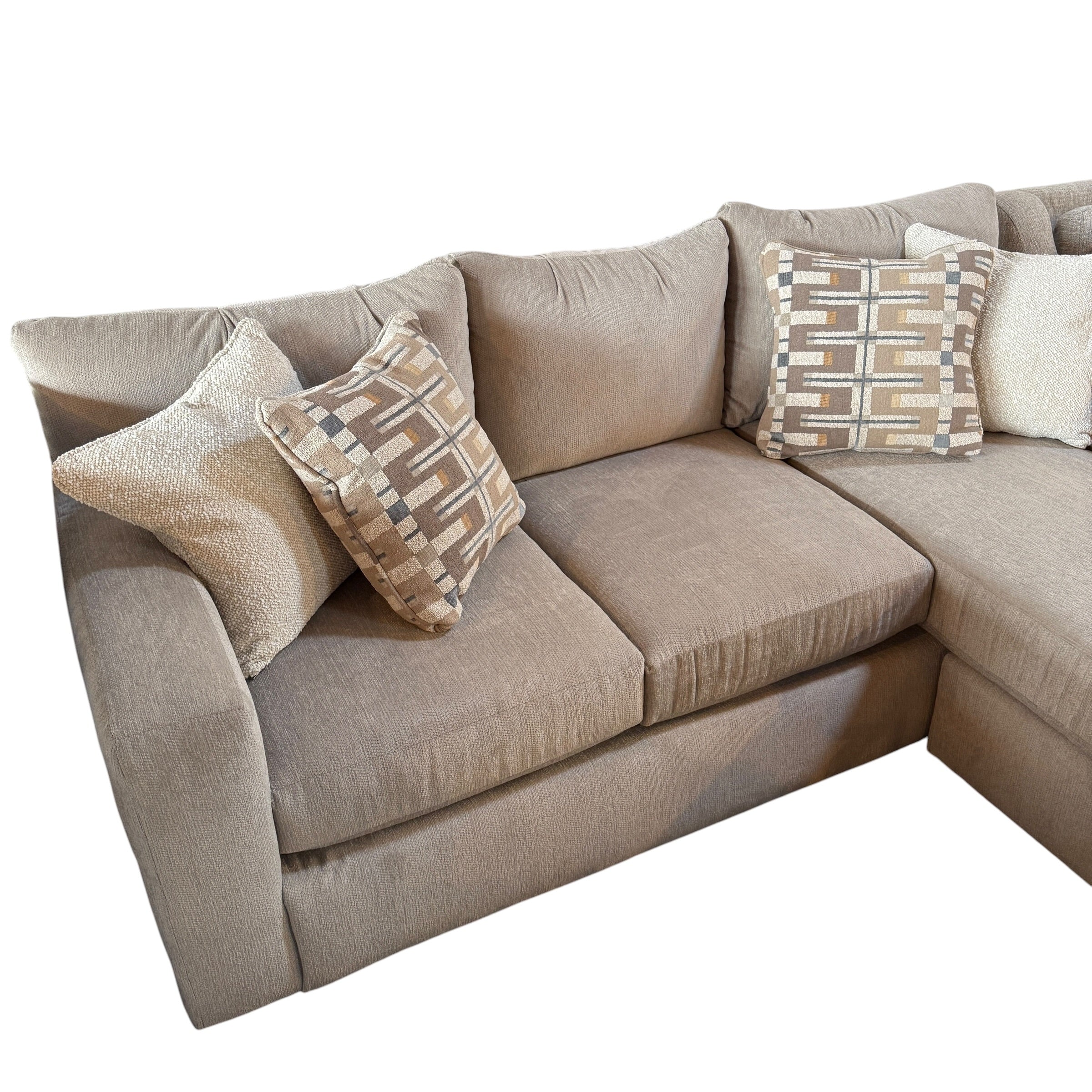 Lyra Sectional with Reversible Chaise