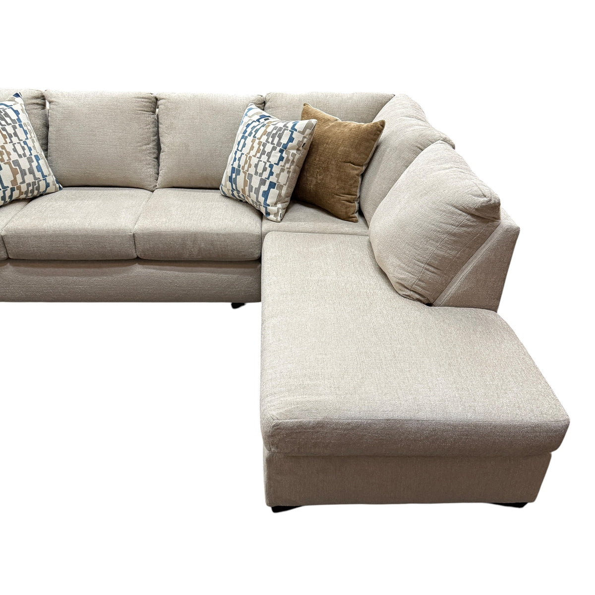 Westwood Sectional with Right Bumper Chaise