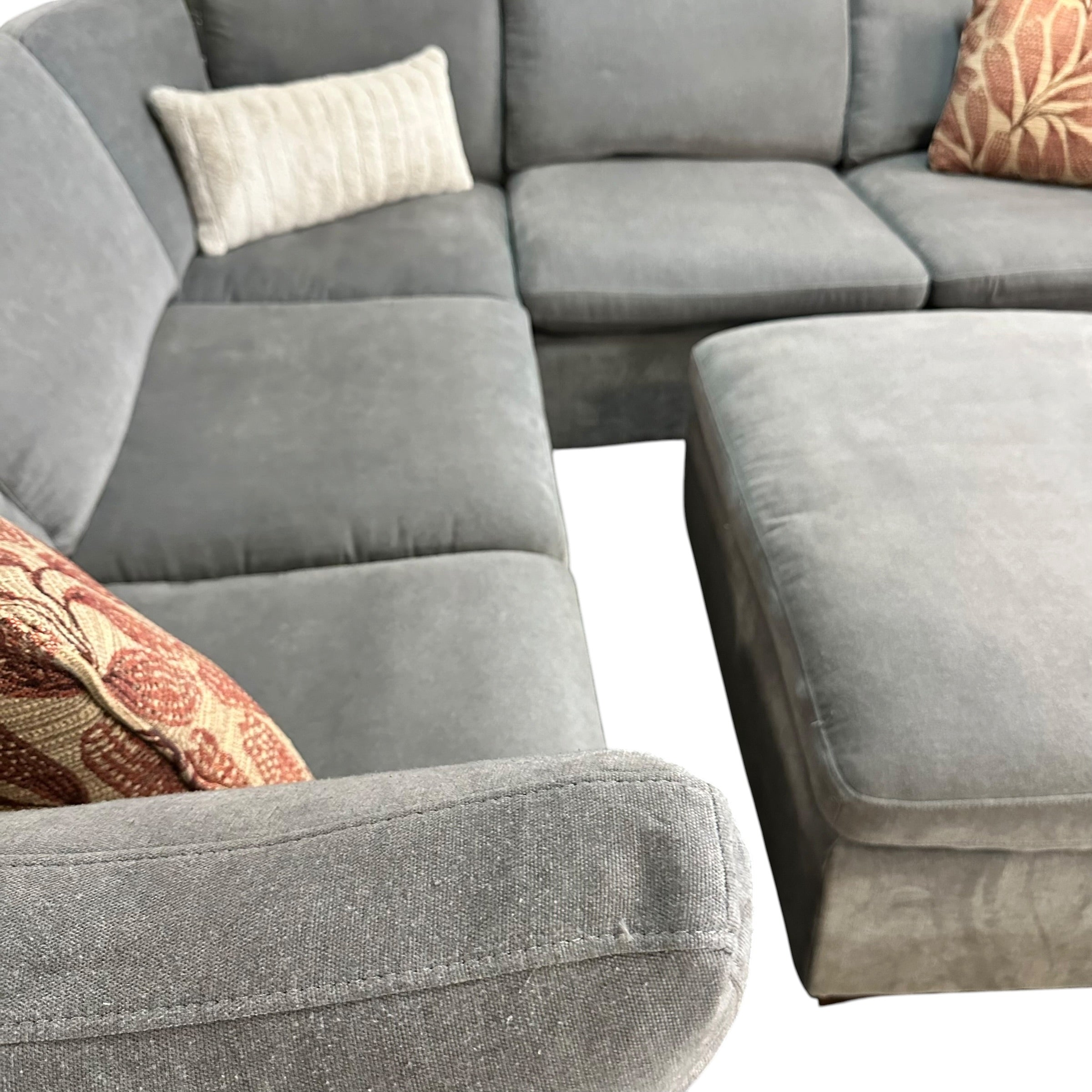 Modular 6 Pc Sectional with Matching Ottoman