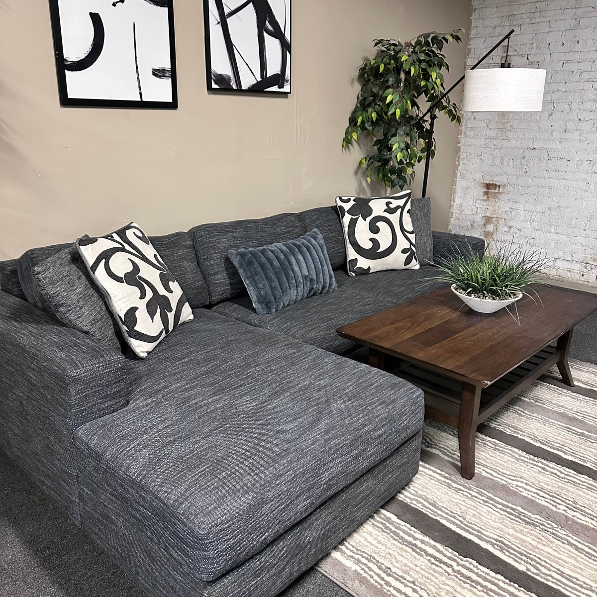 West Elm Urban Sectionl Sofa