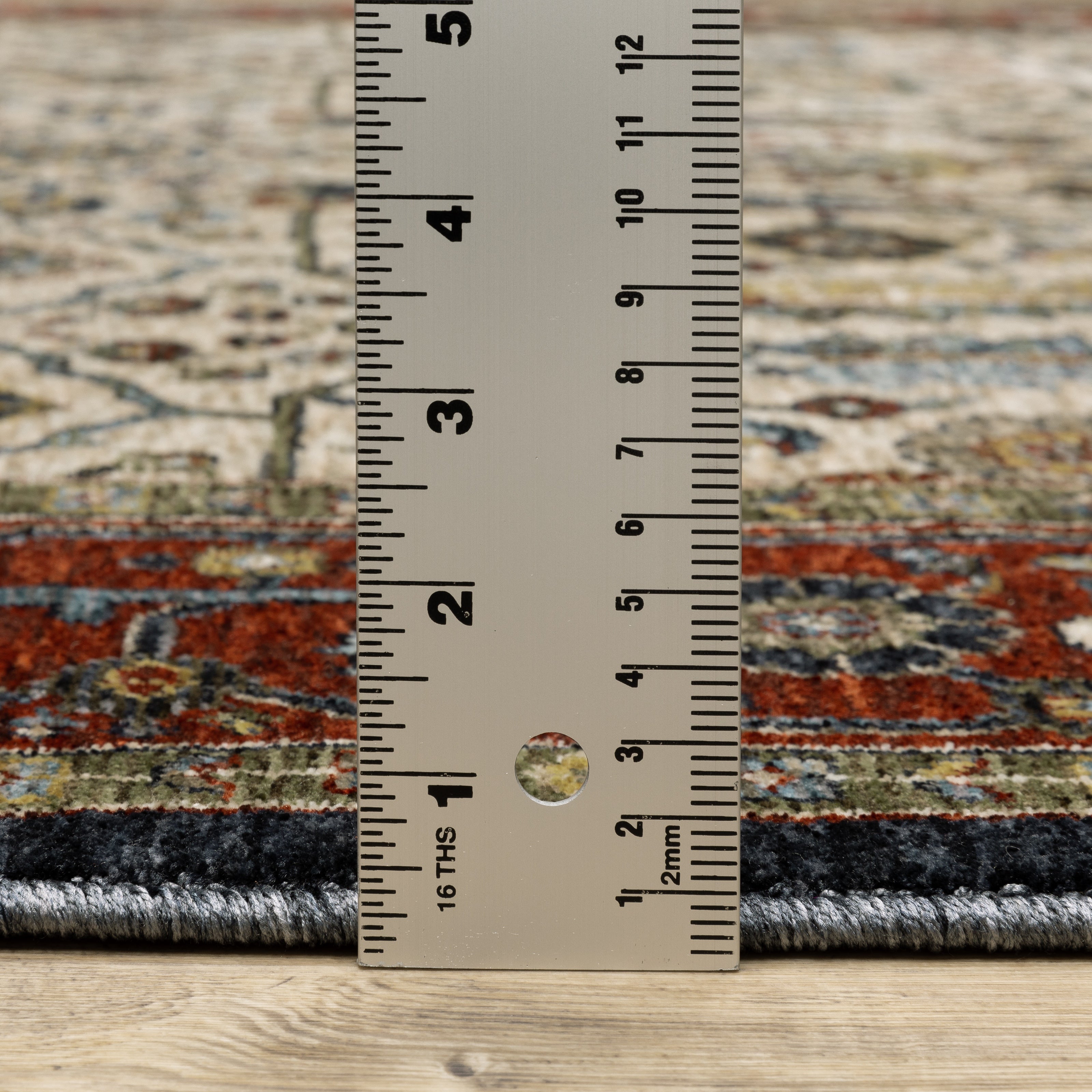 Oriental Weavers Aberdeen 752W Ivory/Red Area Rug