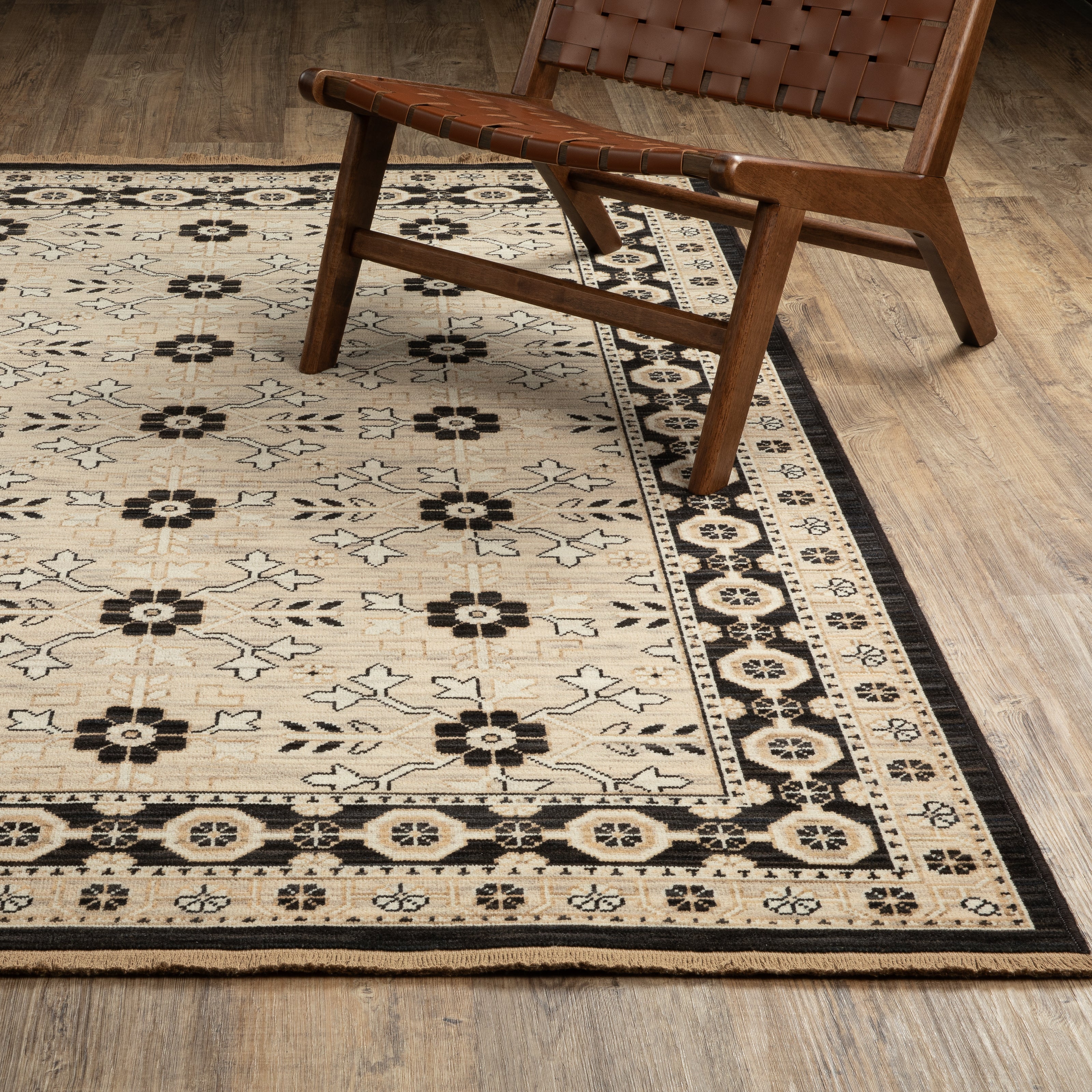 Oriental Weavers Acacia ACA09 Beige/Black Area Rug