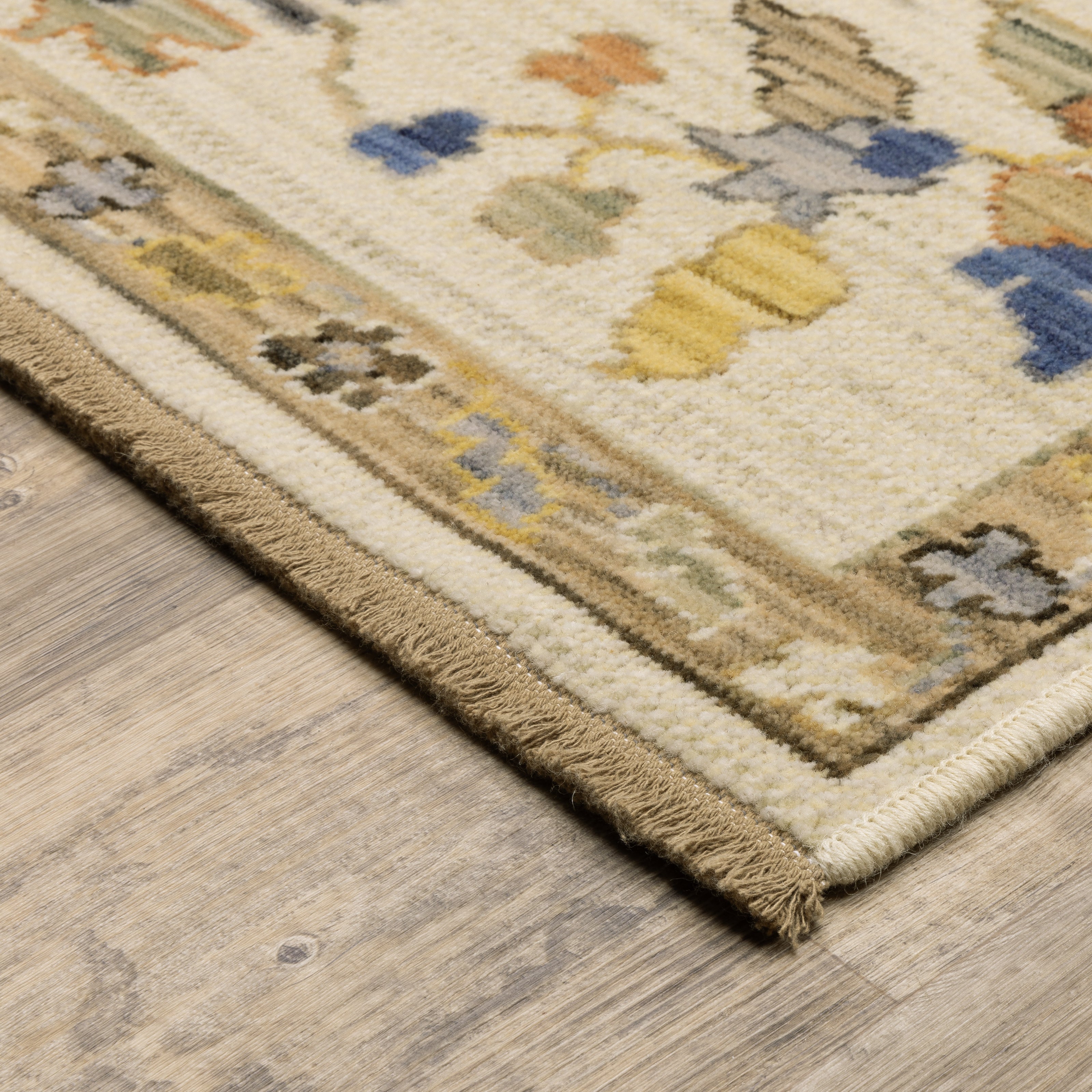 Oriental Weavers Acacia ACA13 Beige/Tan Area Rug