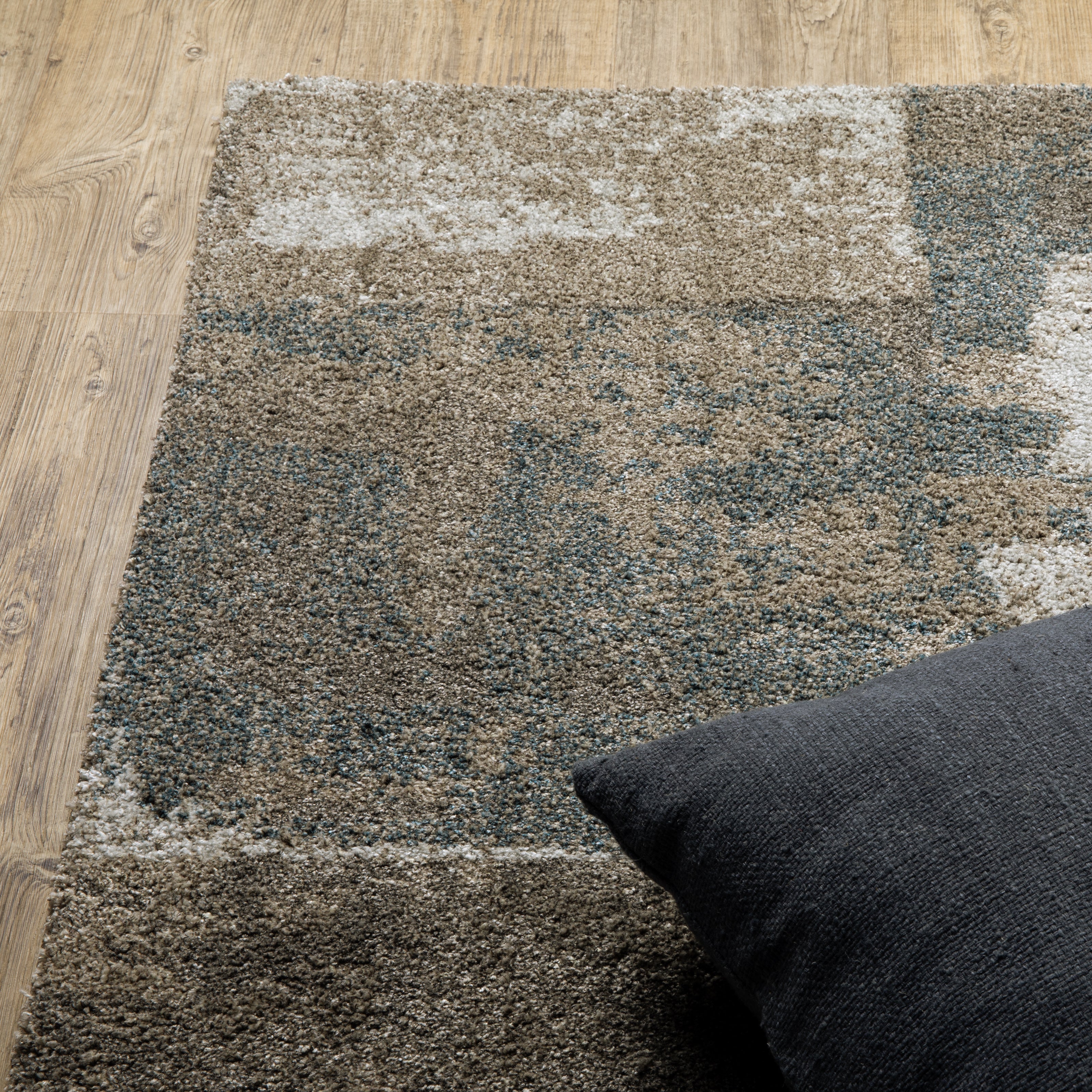 Oriental Weavers Alton 532B Blue/Brown Area Rug