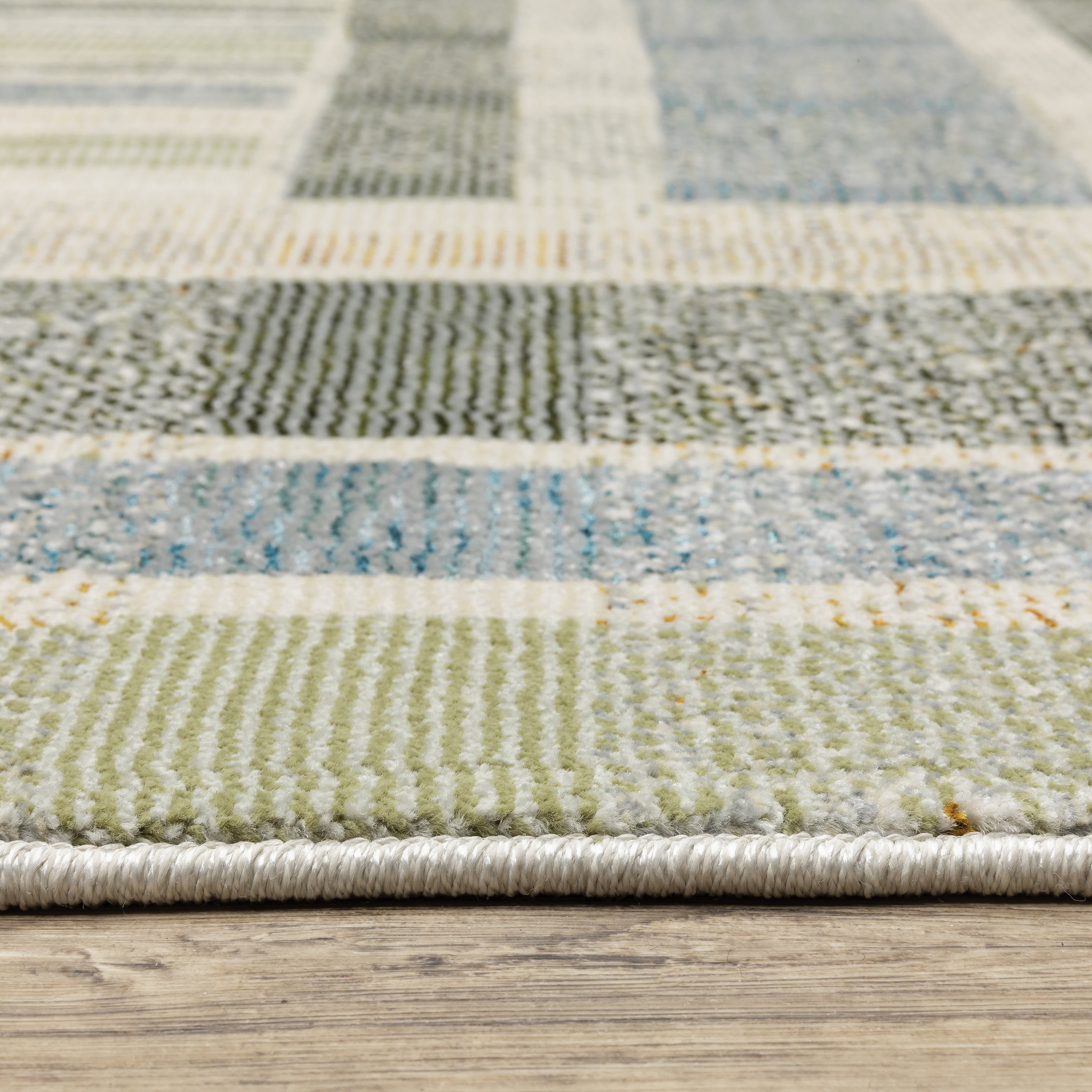 Oriental Weavers Atlas 752E Area Rug