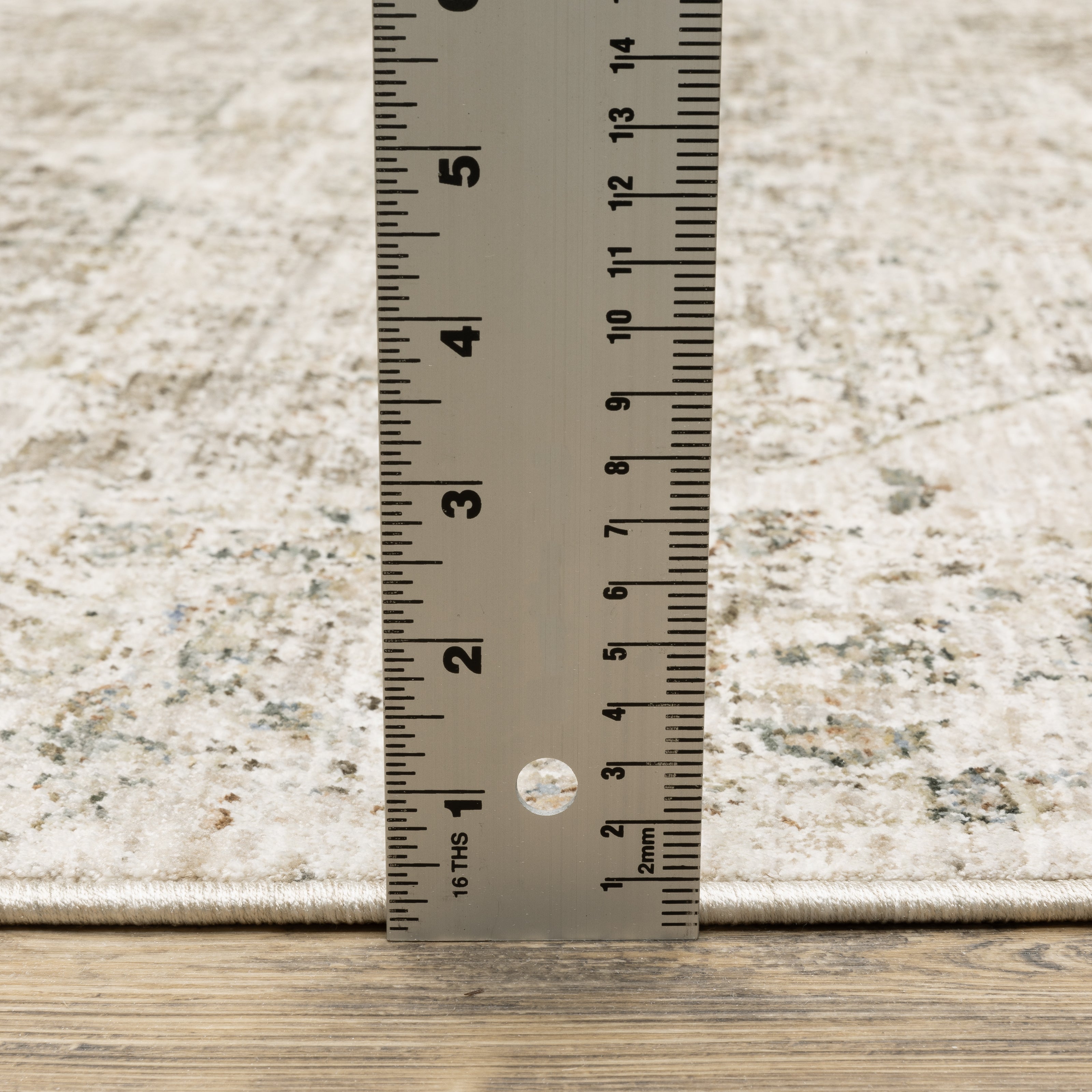 Oriental Weavers Avalon AVA08 Beige/Grey Area Rug