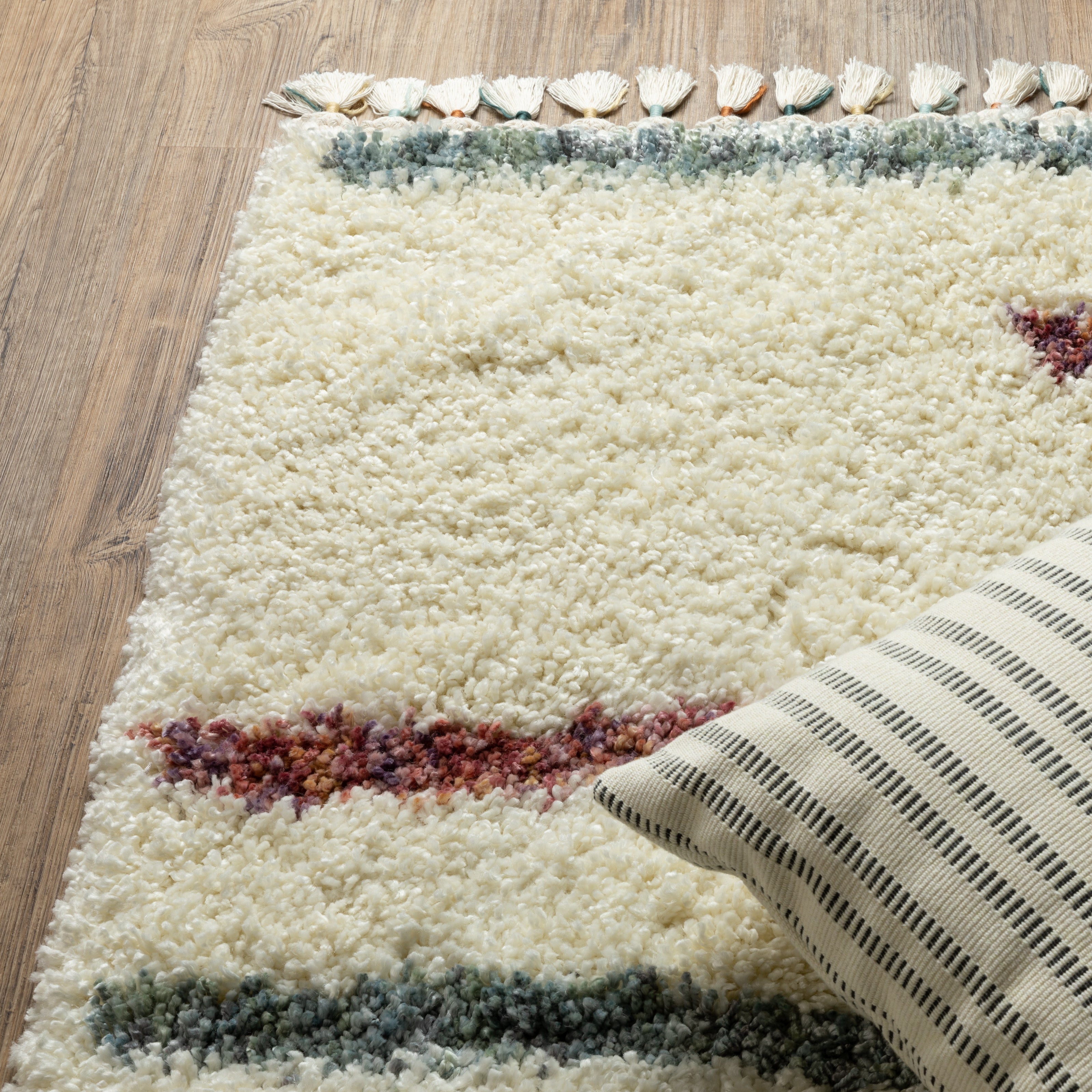 Oriental Weavers Axis AX04A Ivory/Multi Area Rug