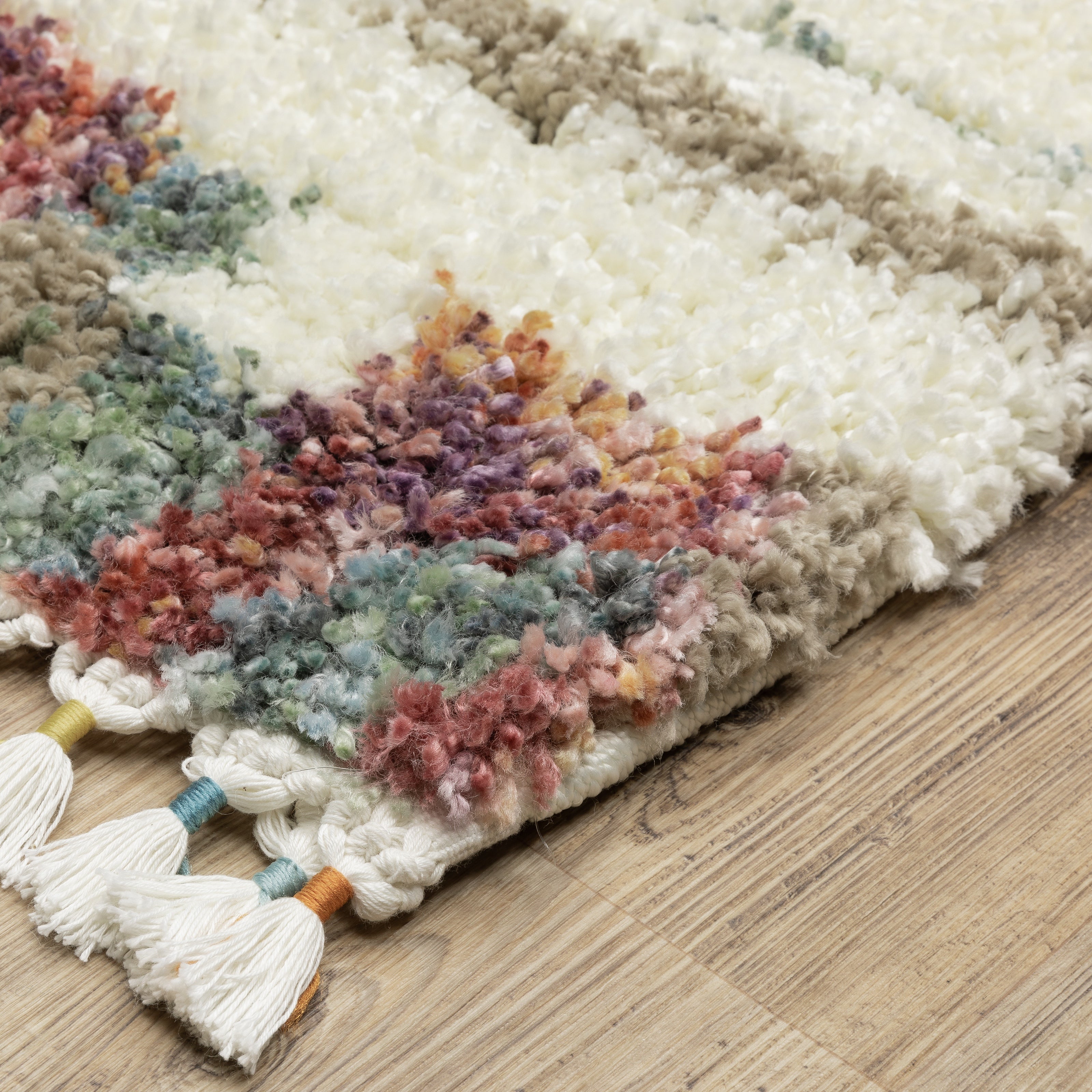 Oriental Weavers Axis AX06A Ivory/Multi Area Rug