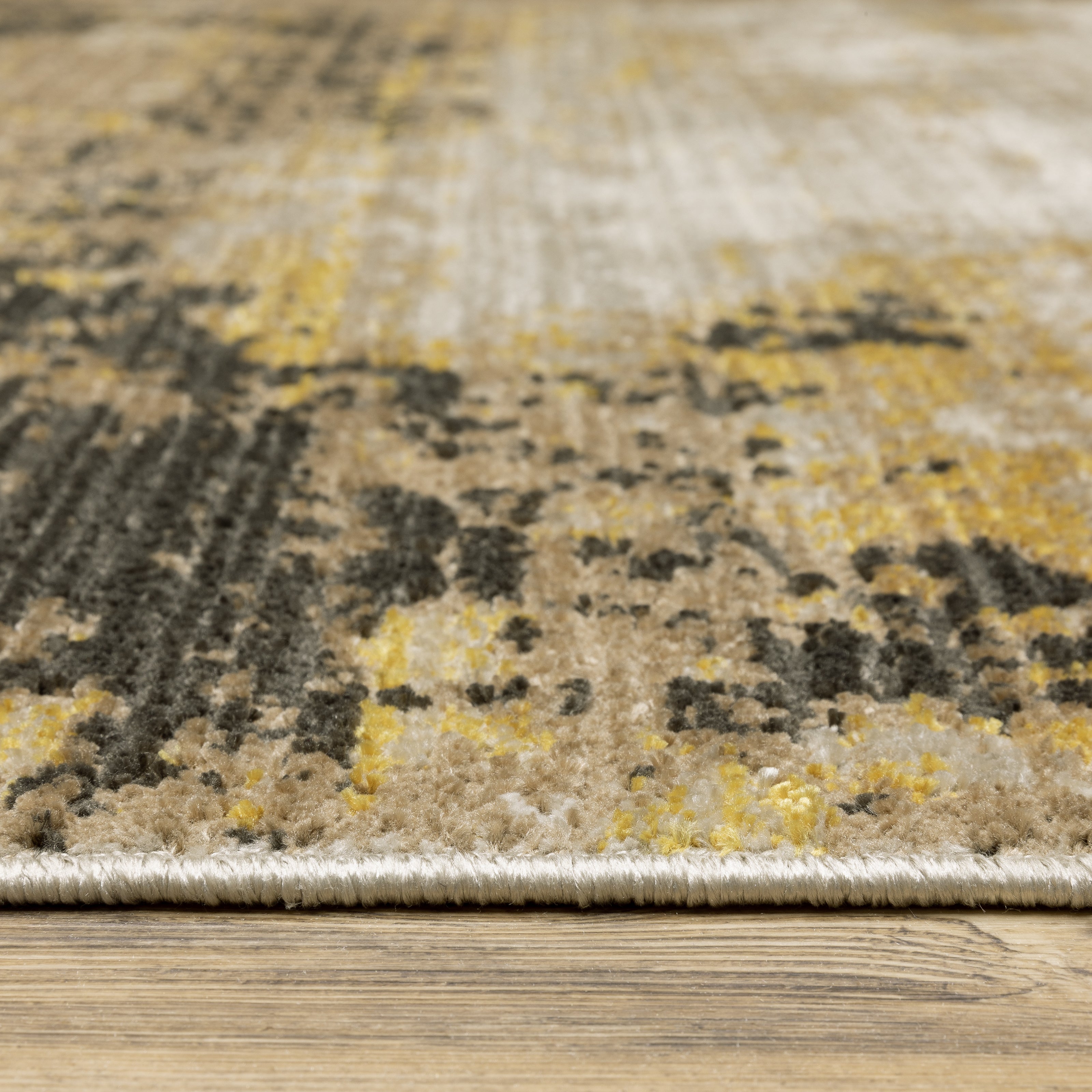 Oriental Weavers Bauer 2061X Gold/Black Area Rug
