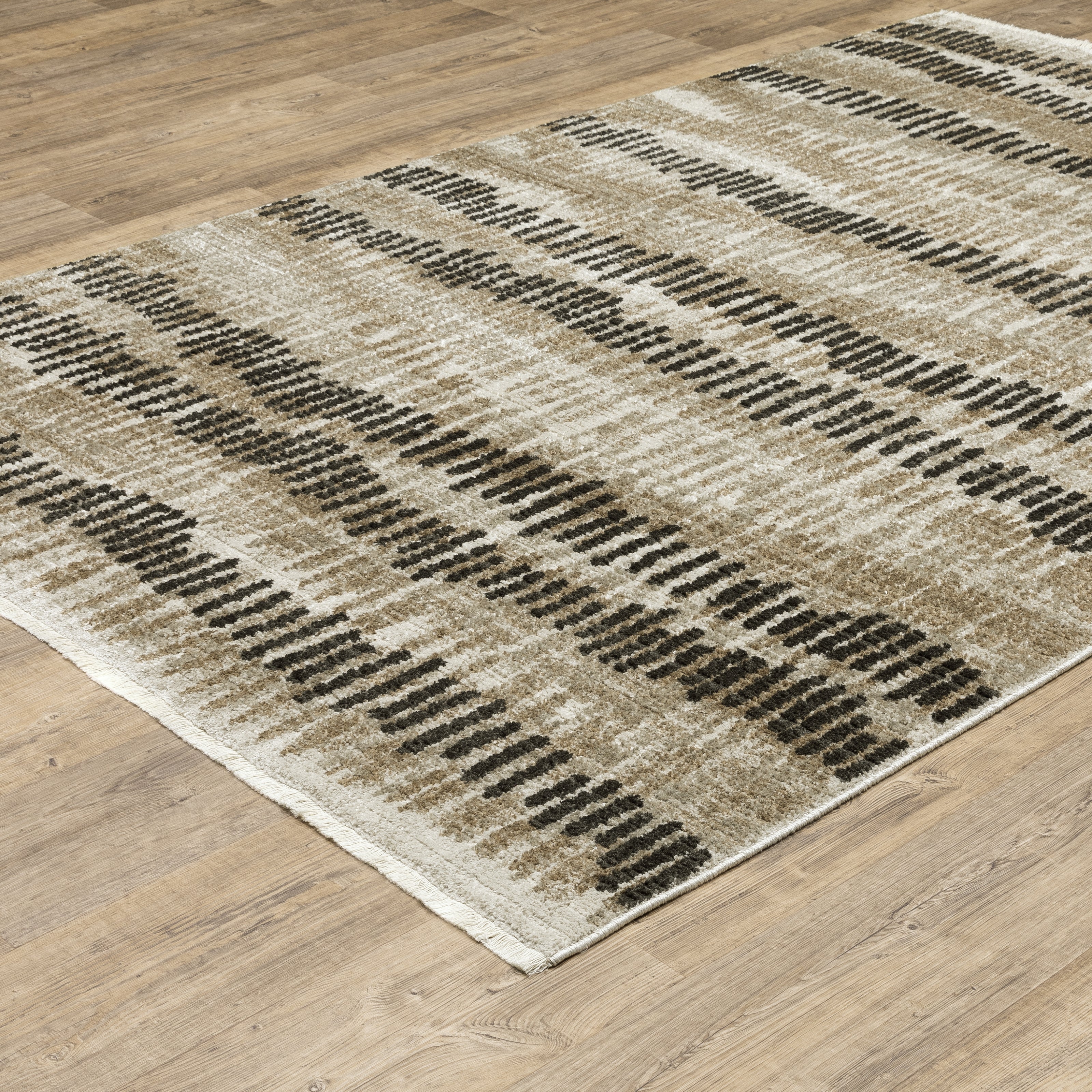 Oriental Weavers Bauer 8120D Beige/Charcoal Area Rug