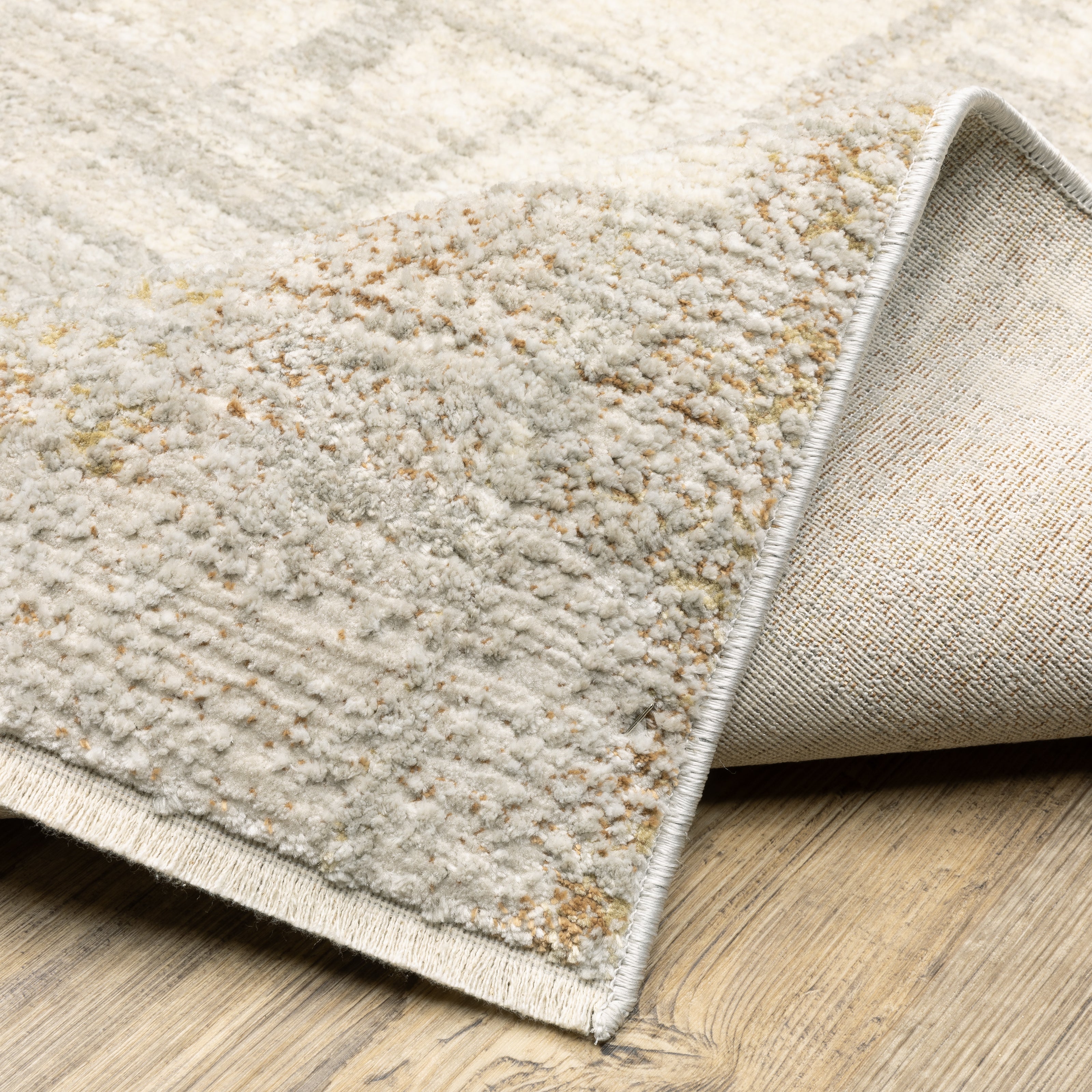 Oriental Weavers Branigan BRG04 Beige/Gold Area Rug