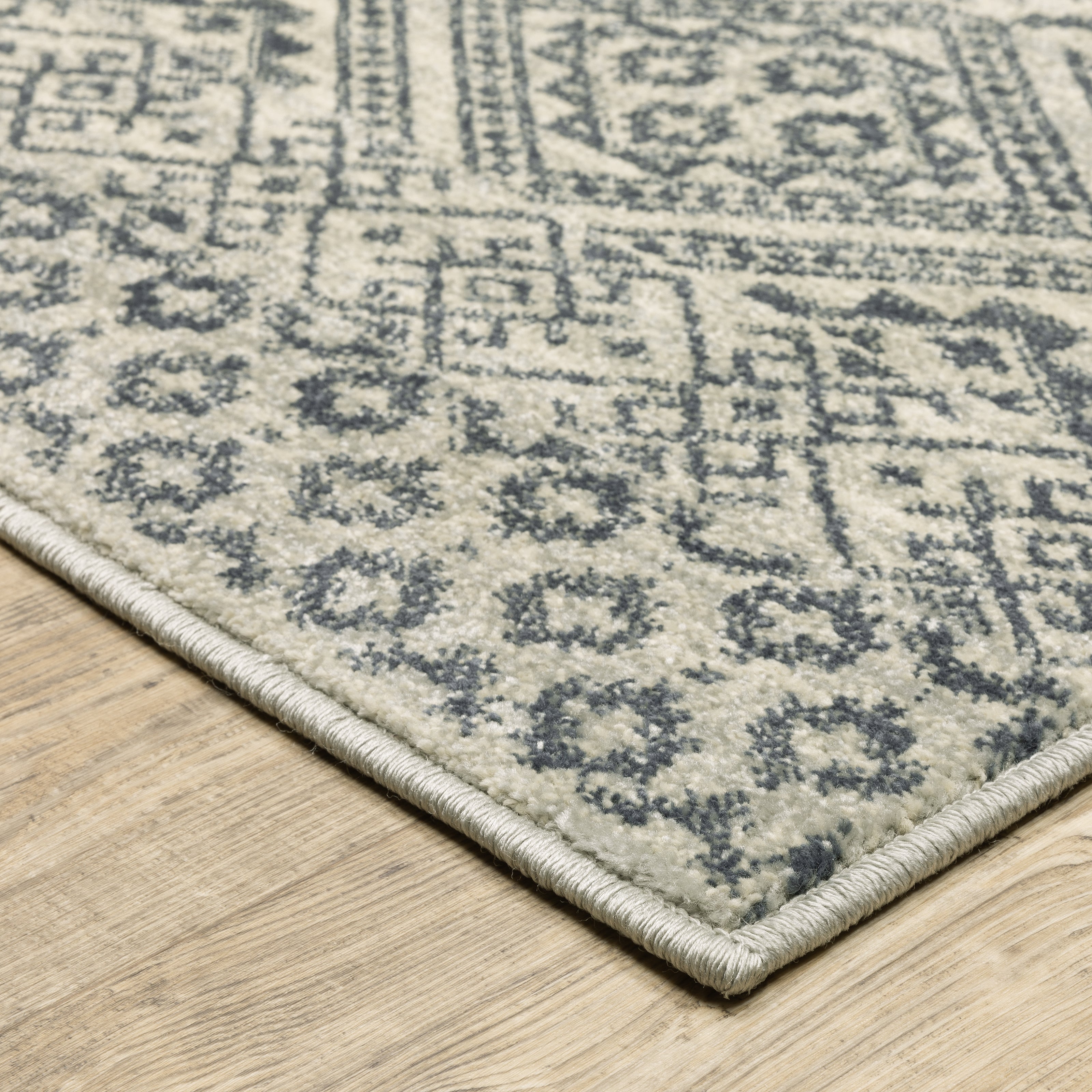 Oriental Weavers Branson BR02A Blue/Beige Area Rug