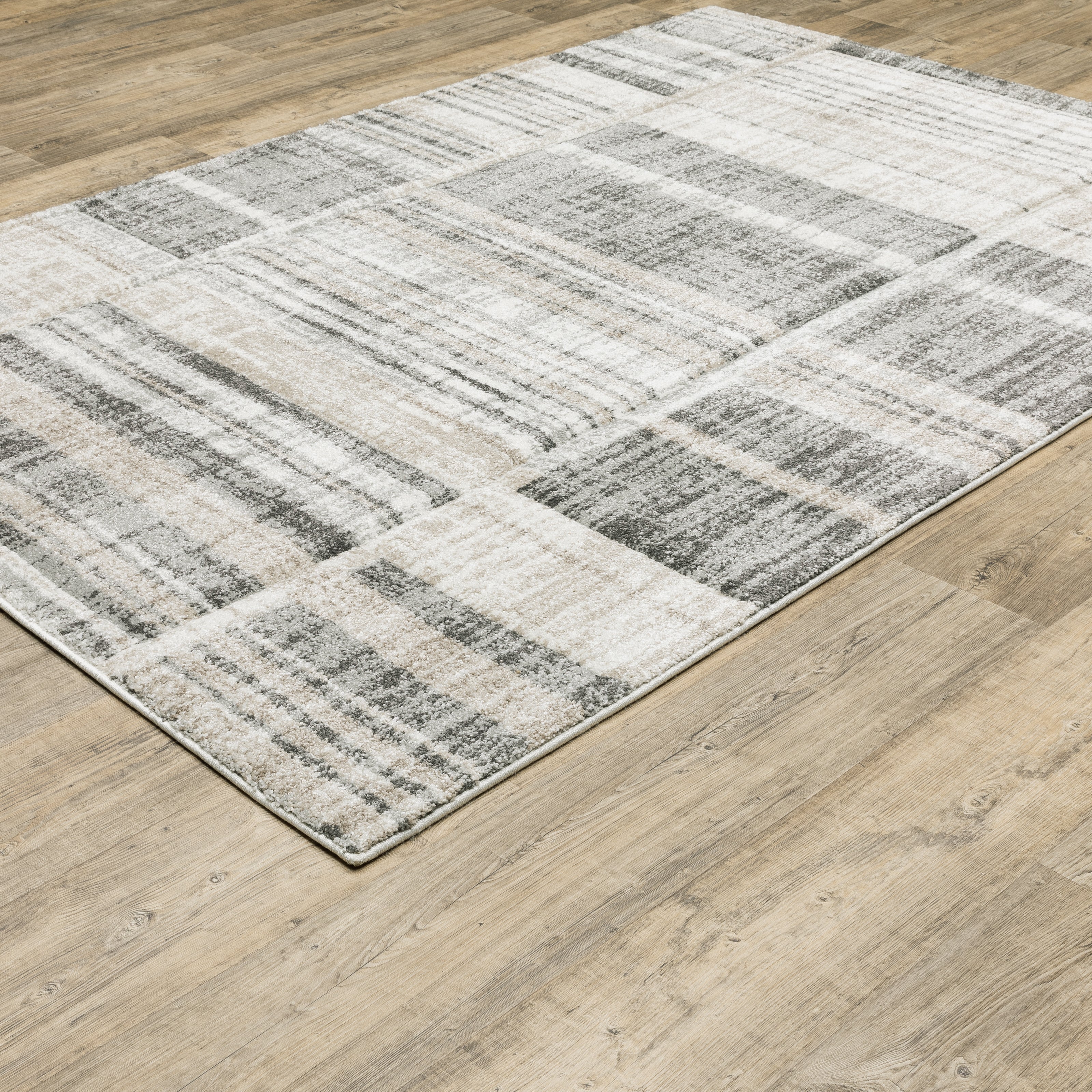 Oriental Weavers Cambria 55X Beige/Charcoal Area Rug
