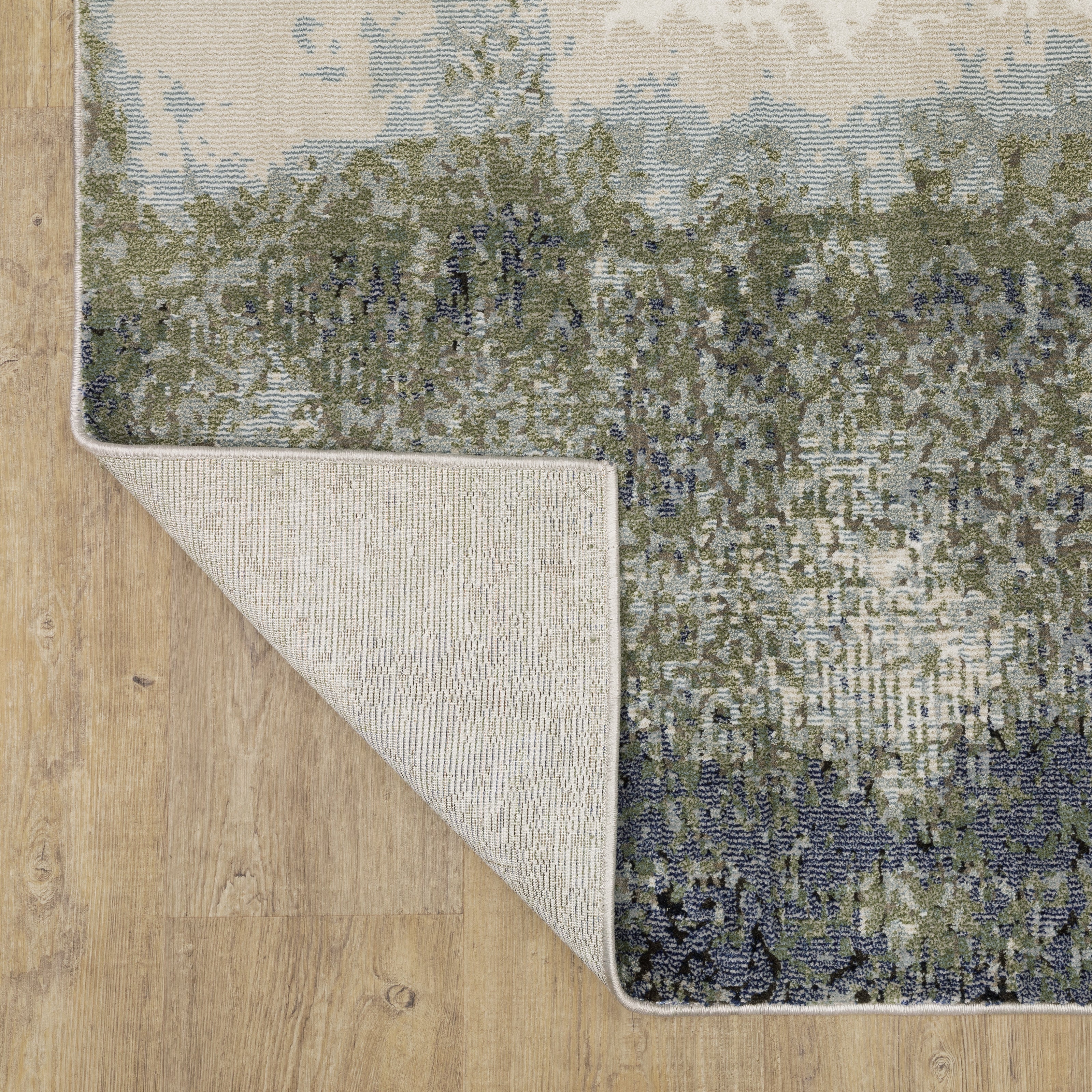 Oriental Weavers Caravan 5571H Blue/Green Area Rug