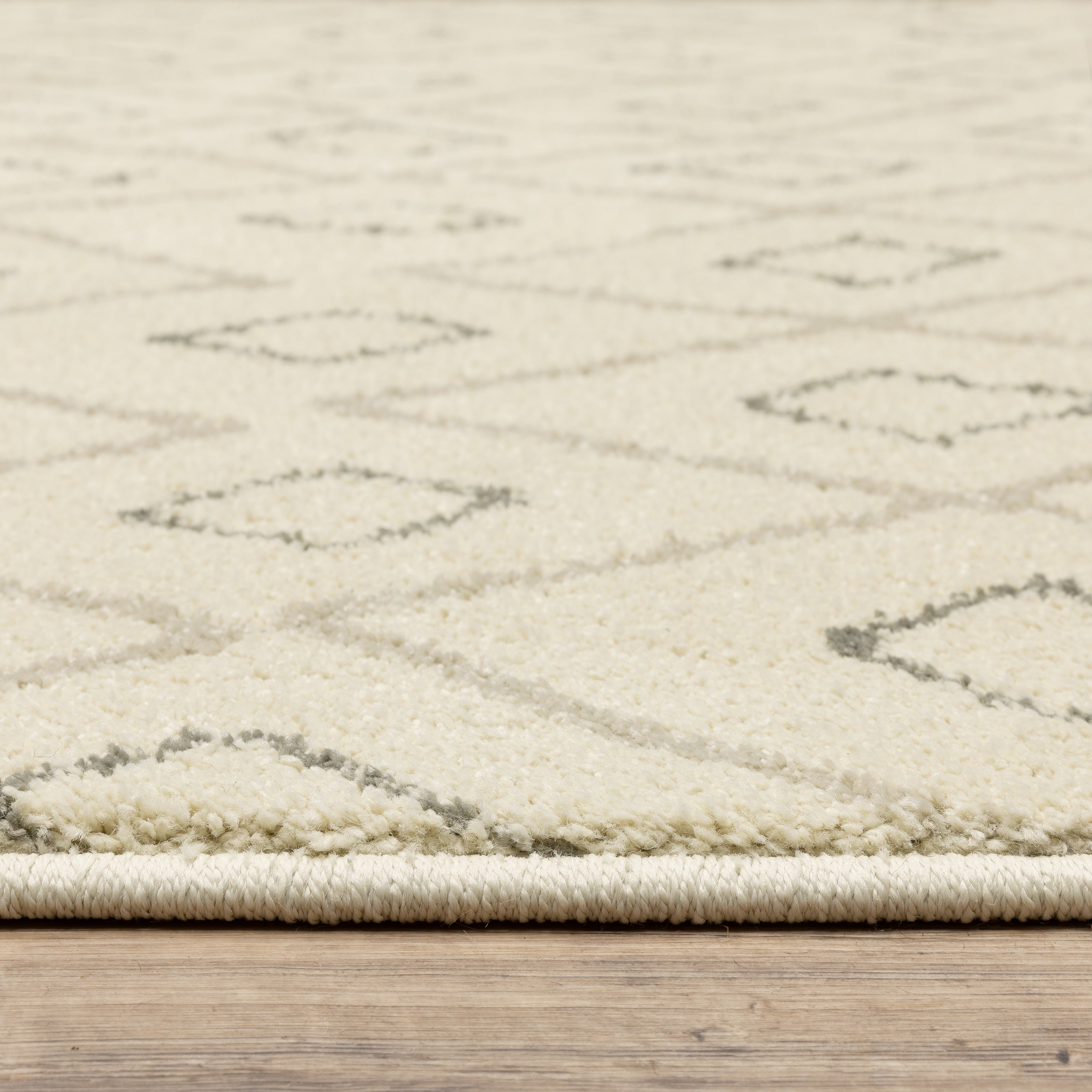 Oriental Weavers Carson 3943G Ivory/Sand Area Rug