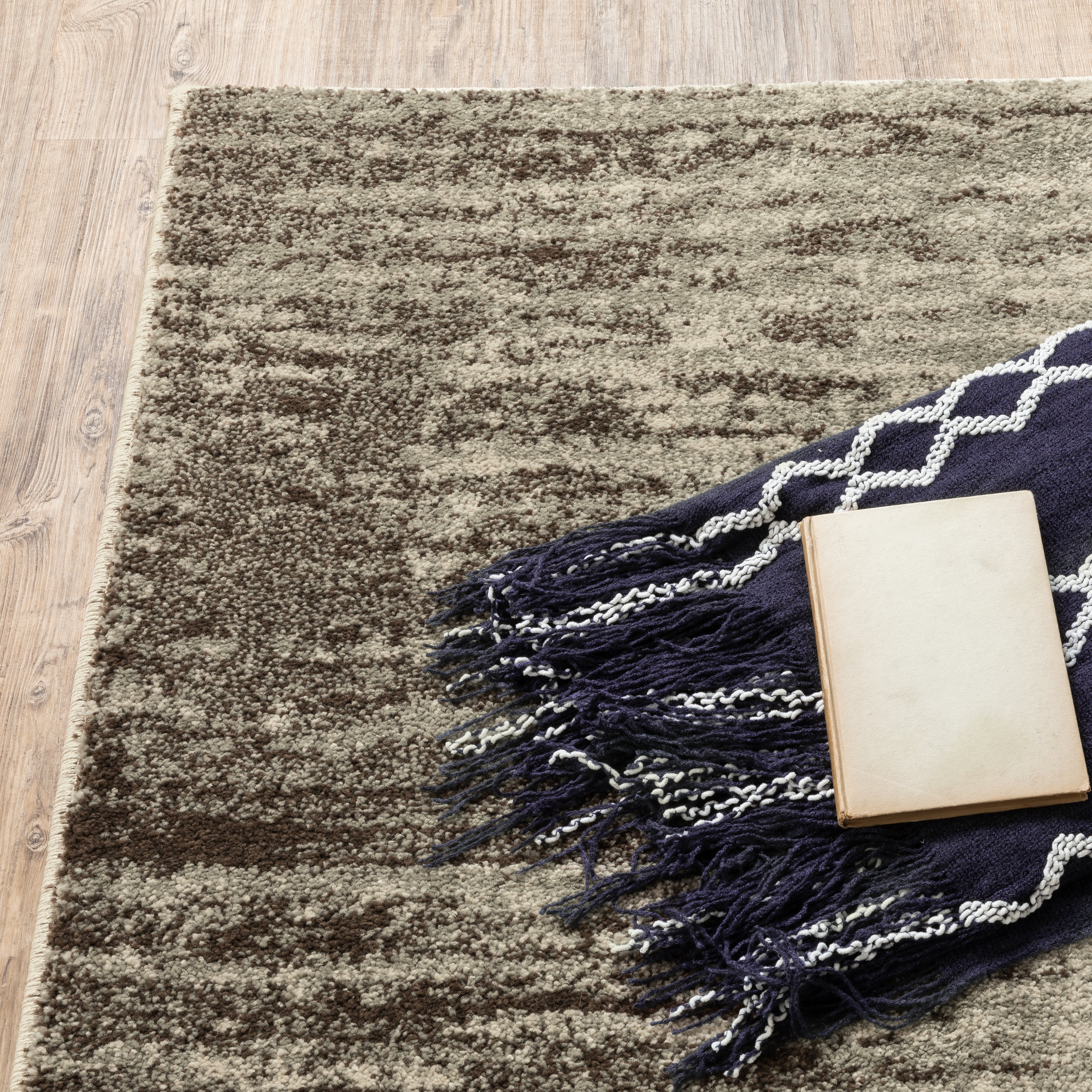 Oriental Weavers Carson 735A Beige/Grey Area Rug