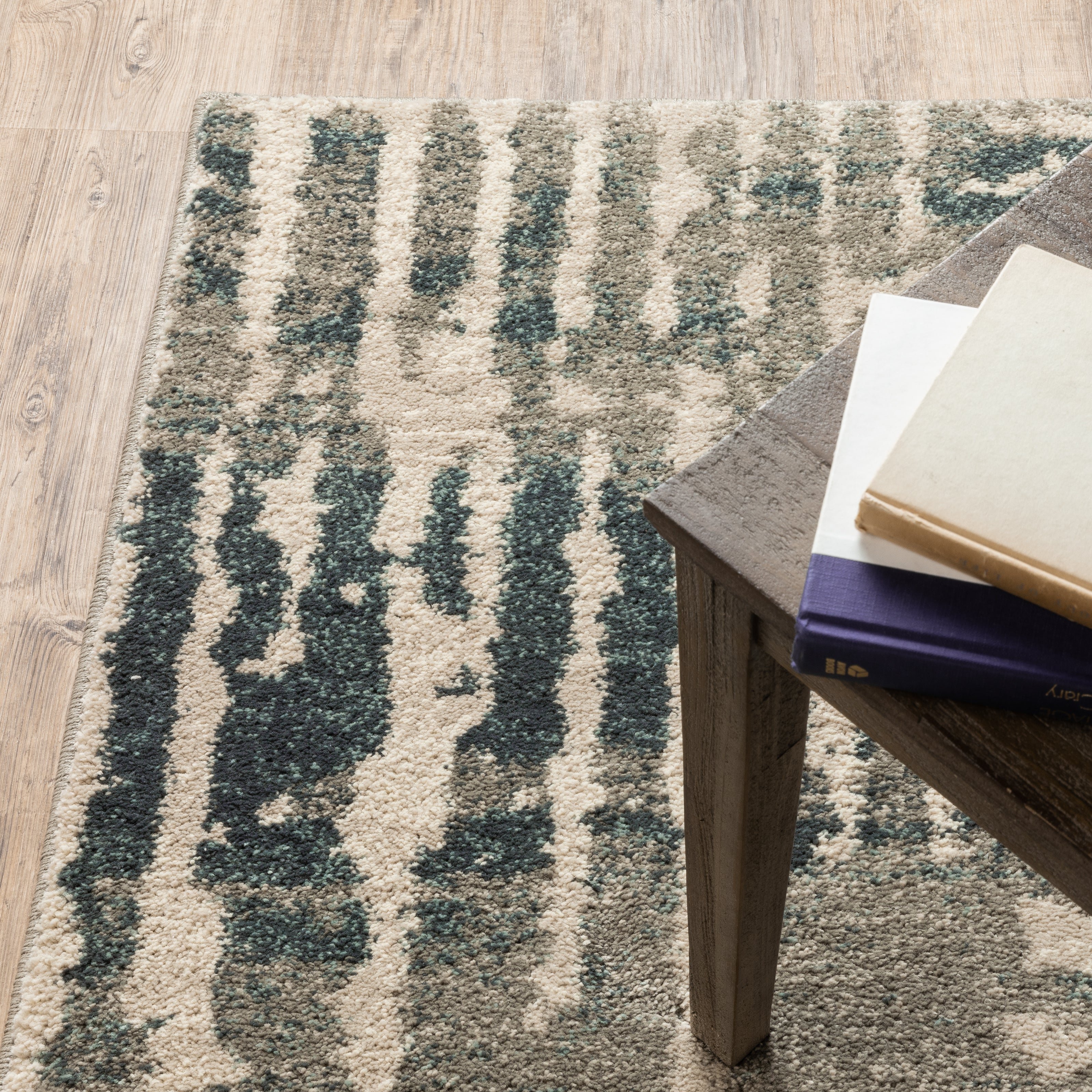 Oriental Weavers Carson 745C Blue/Beige Area Rug