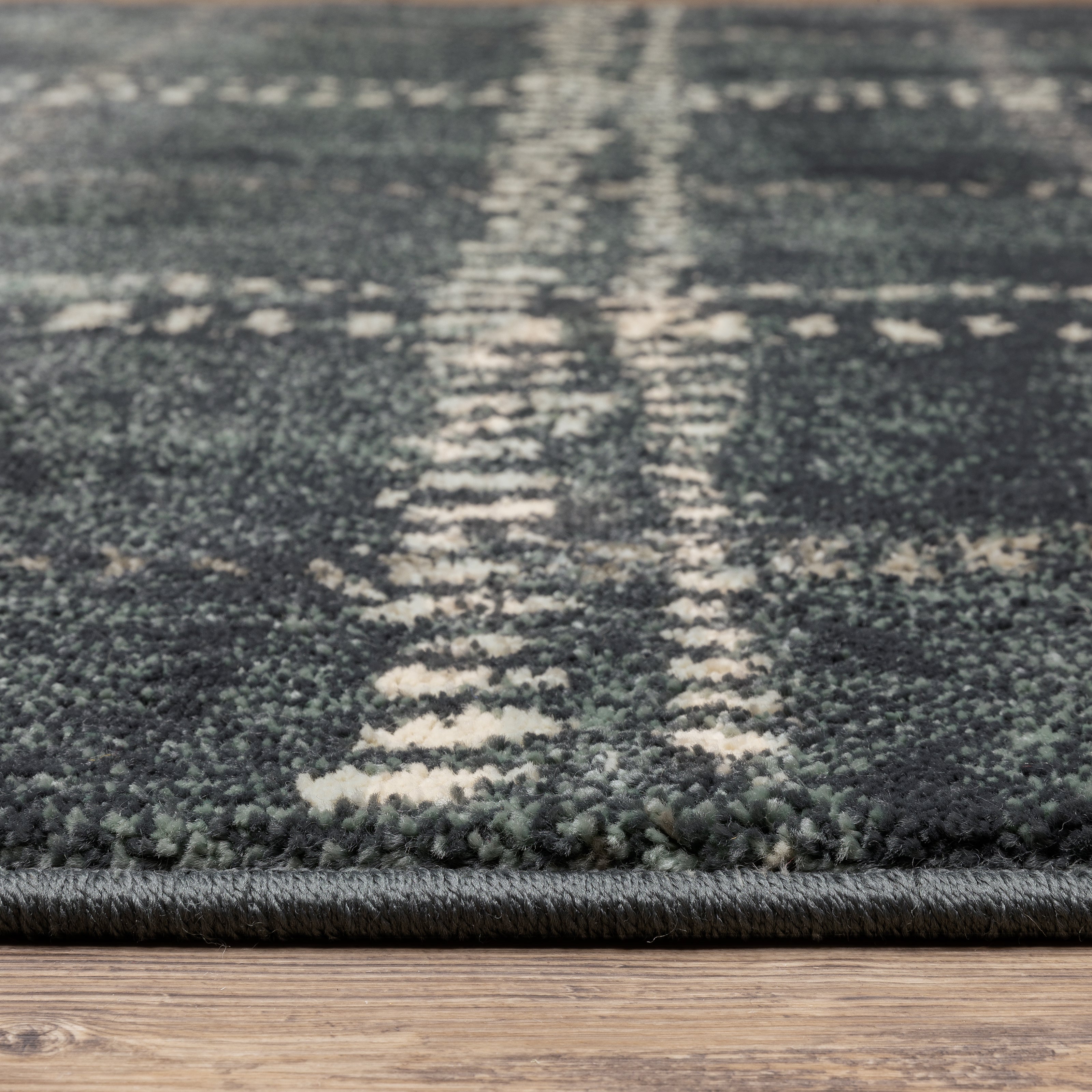 Oriental Weavers Carson 746J Blue/Ivory Area Rug
