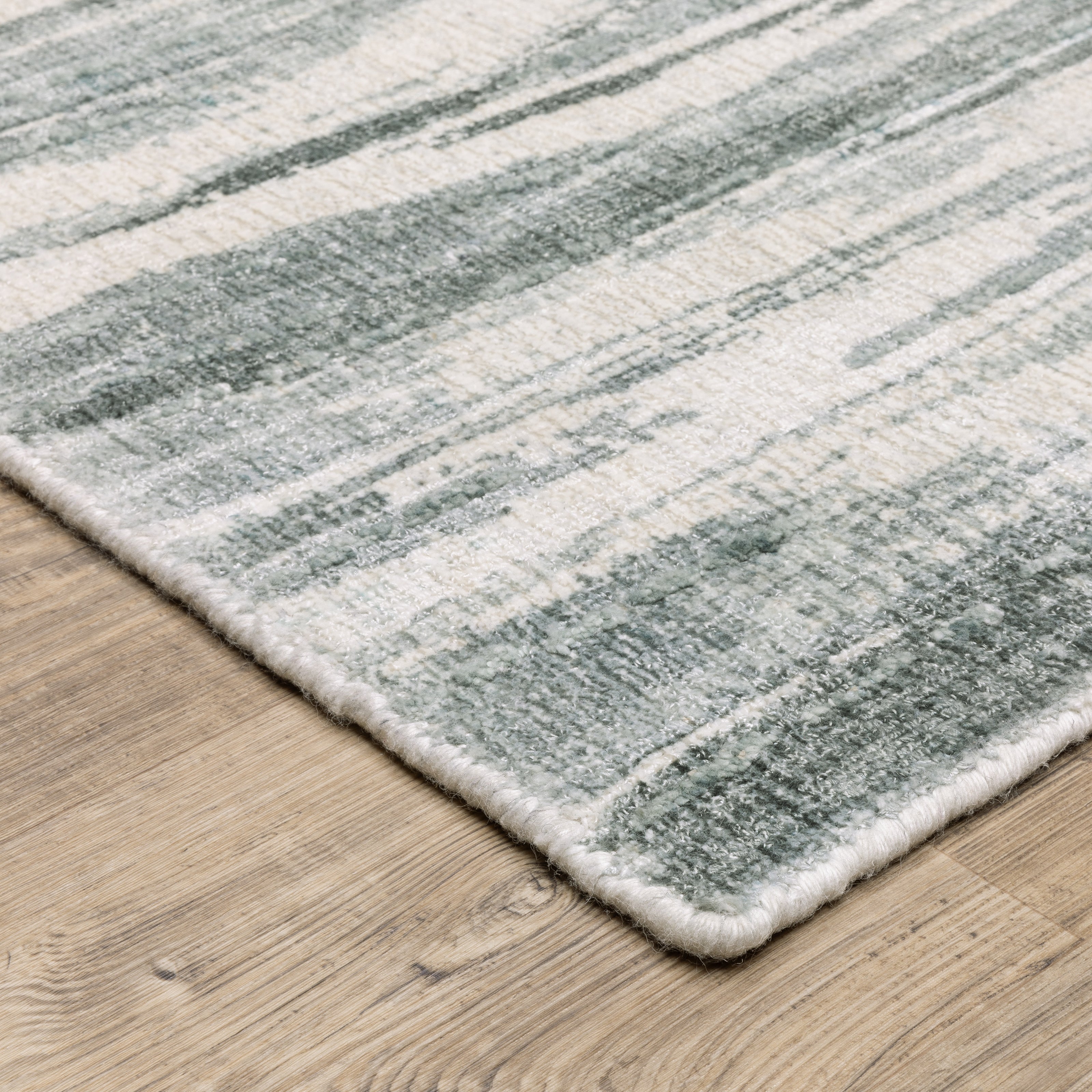 Oriental Weavers Clarke CLA03 Green/Ivory Area Rug
