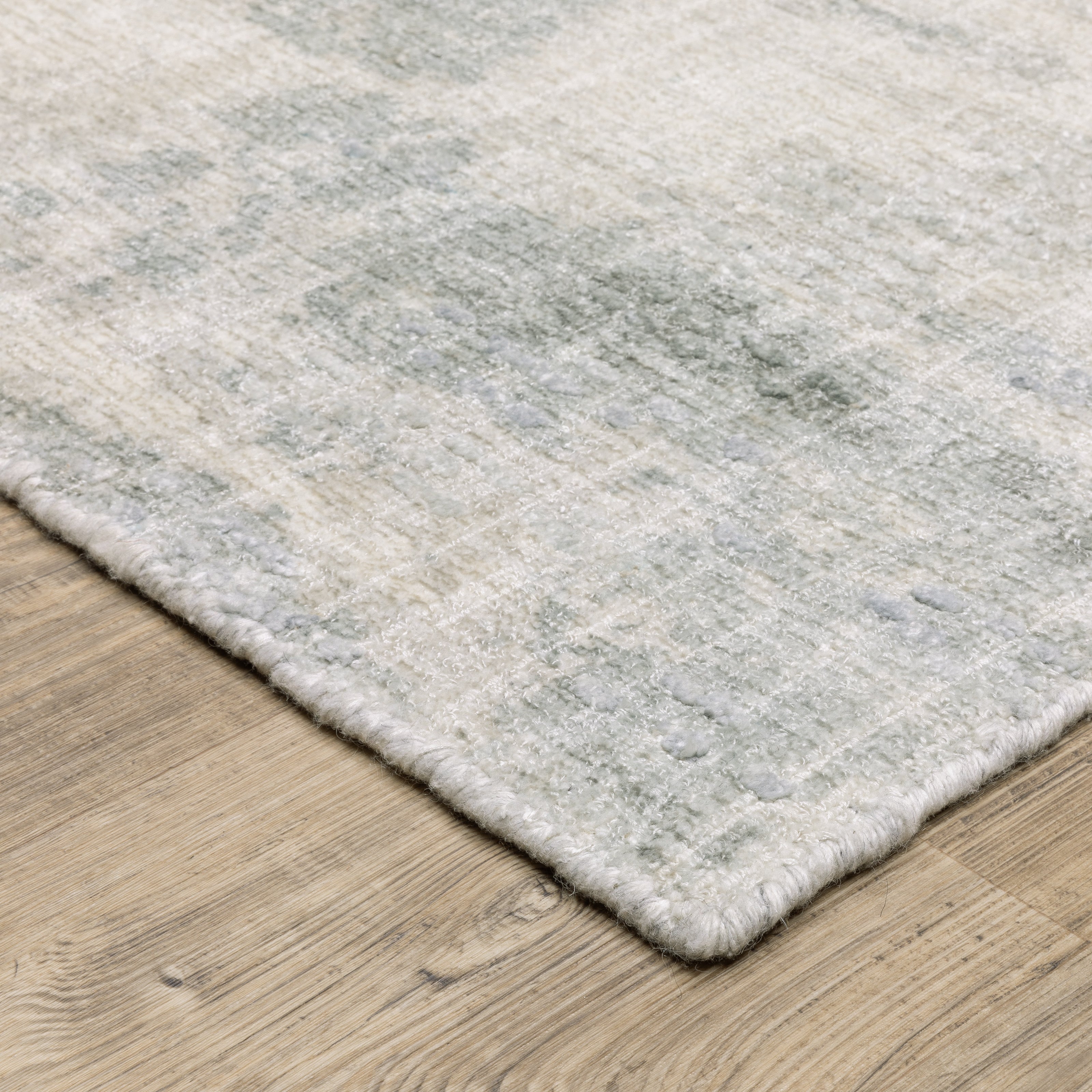 Oriental Weavers Clarke CLA05 Beige/Grey Area Rug