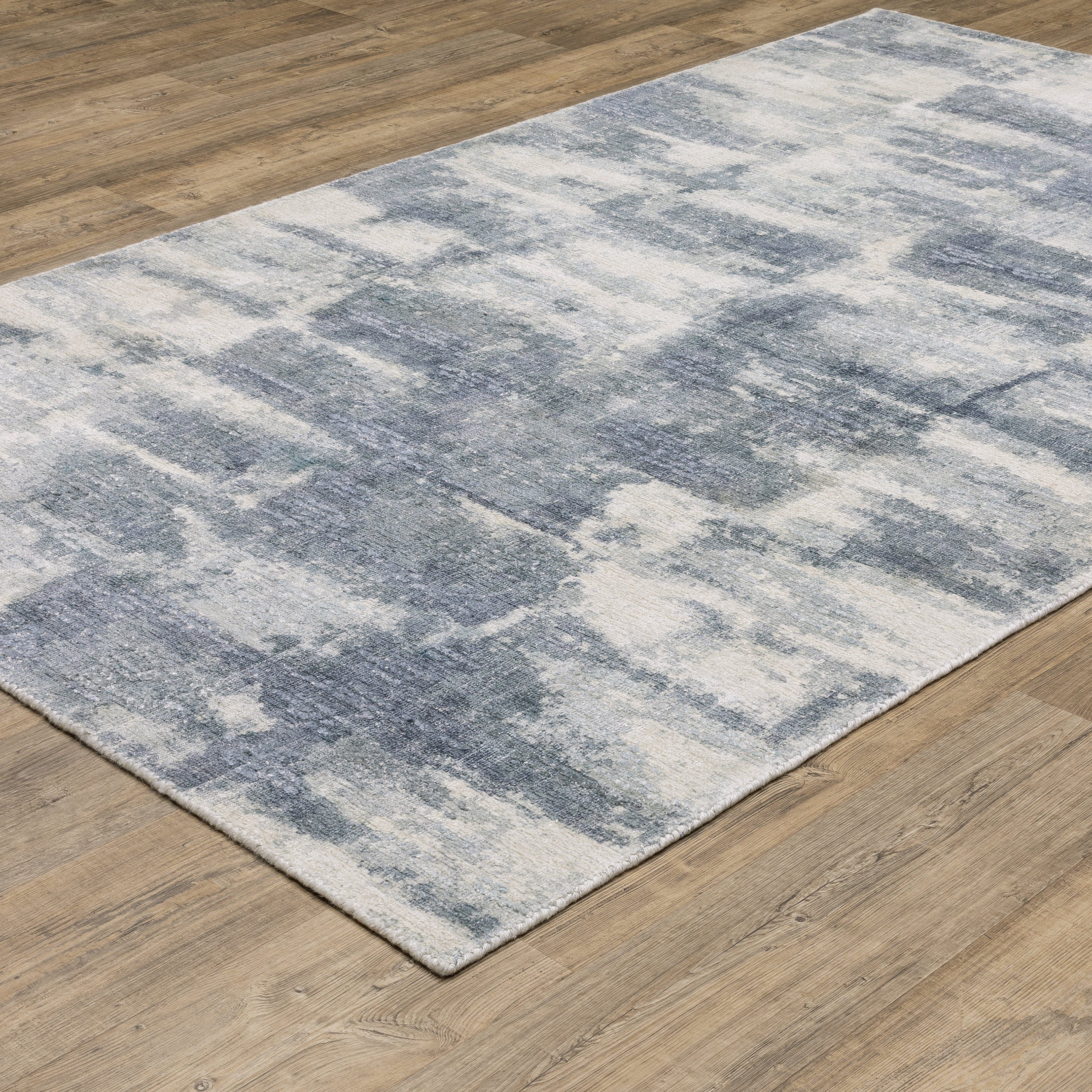 Oriental Weavers Clarke CLA07 Blue/Ivory Area Rug