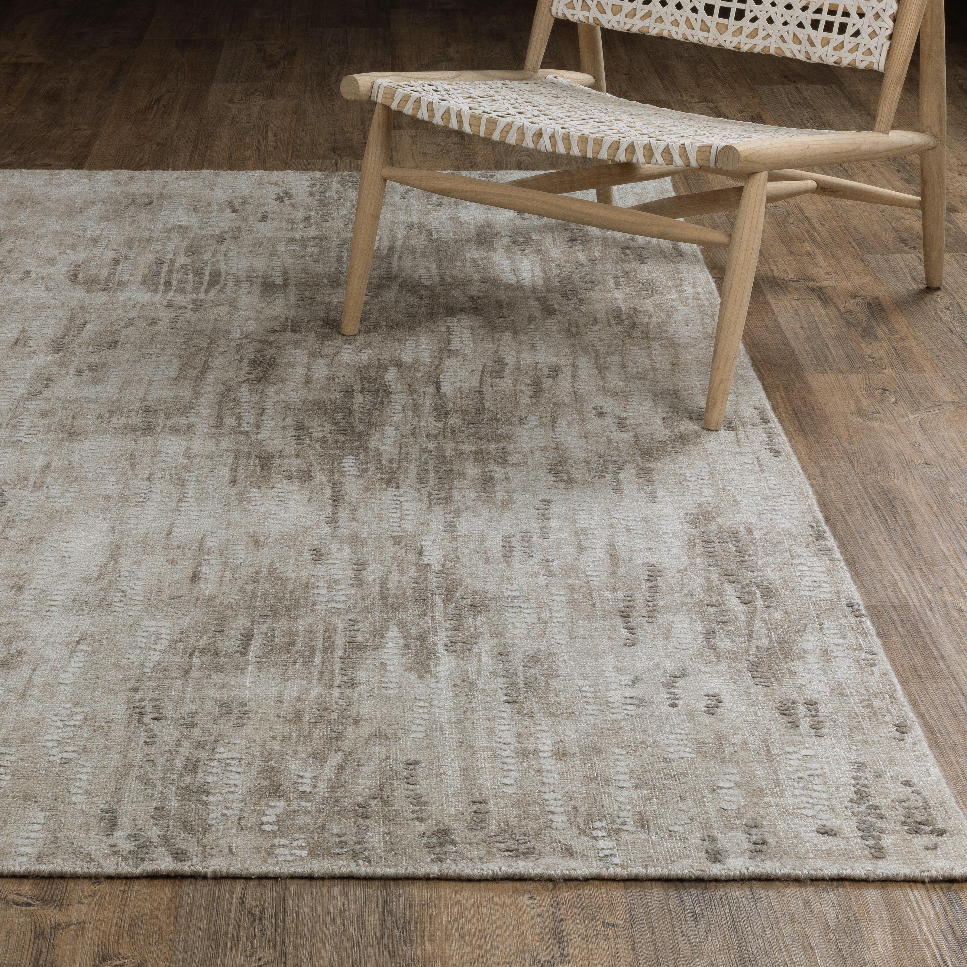 Oriental Weavers Clarke CLA08 Beige/Brown Area Rug