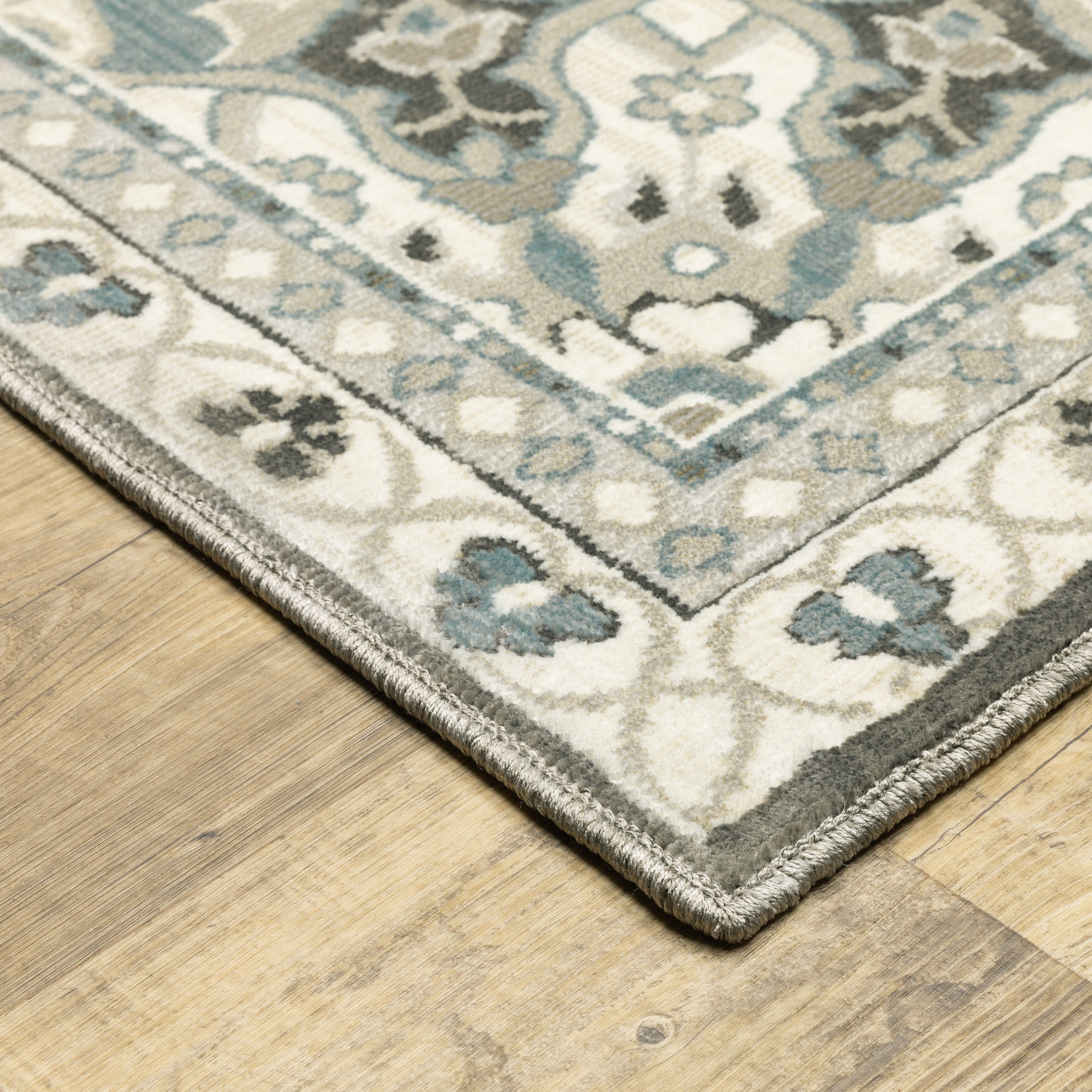 Oriental Weavers Ellington ELL01 Ivory/Blue Area Rug