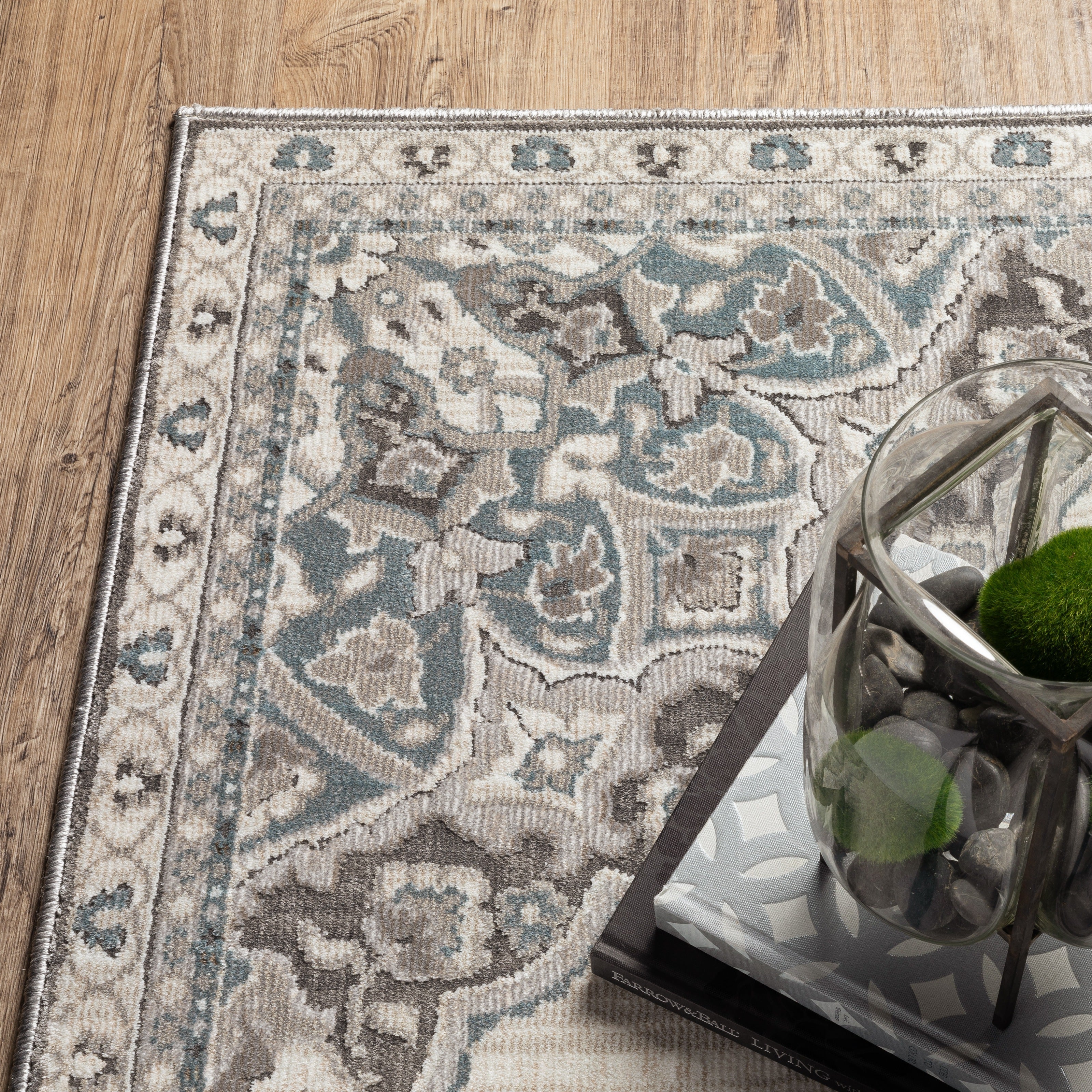 Oriental Weavers Ellington ELL01 Ivory/Blue Area Rug