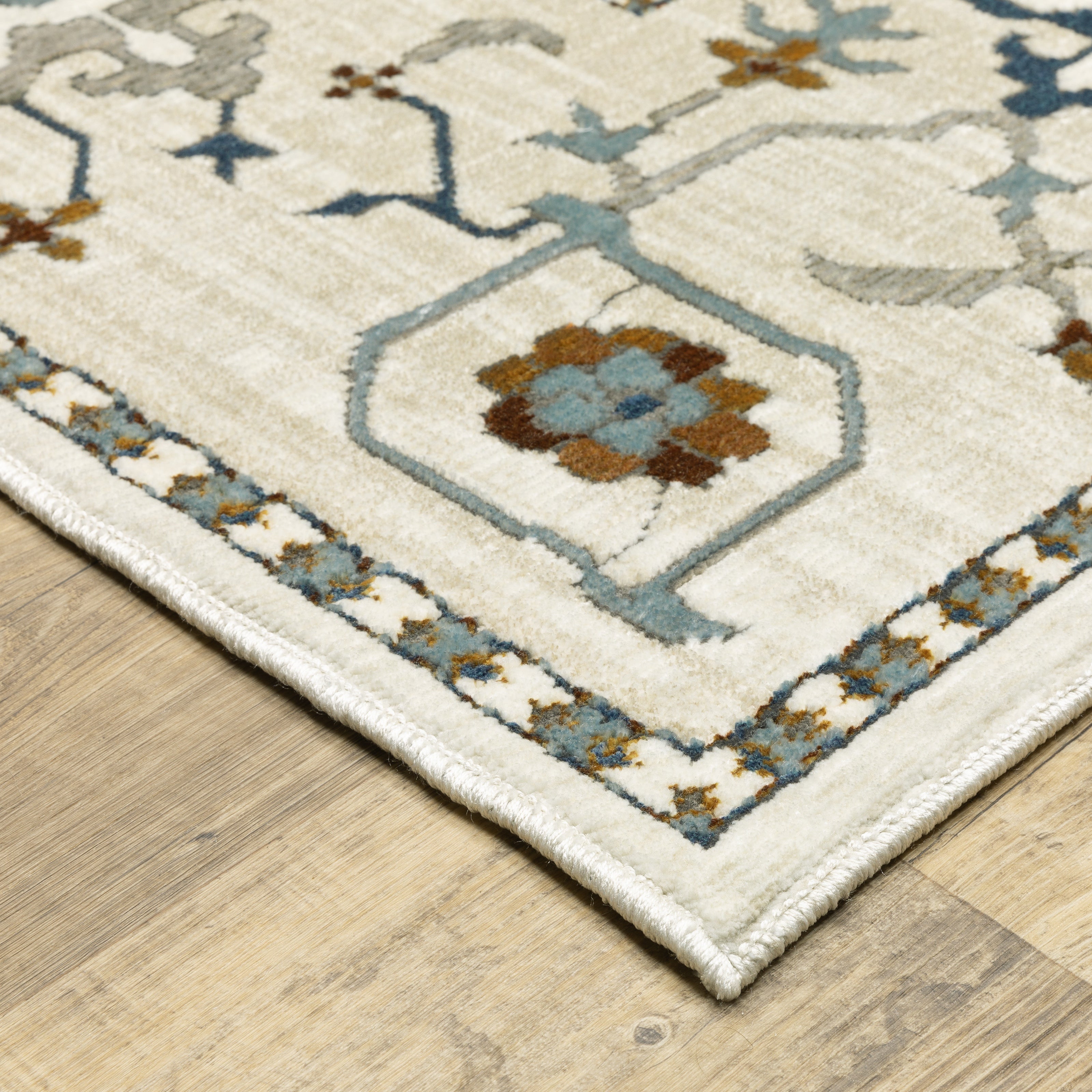 Oriental Weavers Ellington ELL10 Ivory/Blue Area Rug
