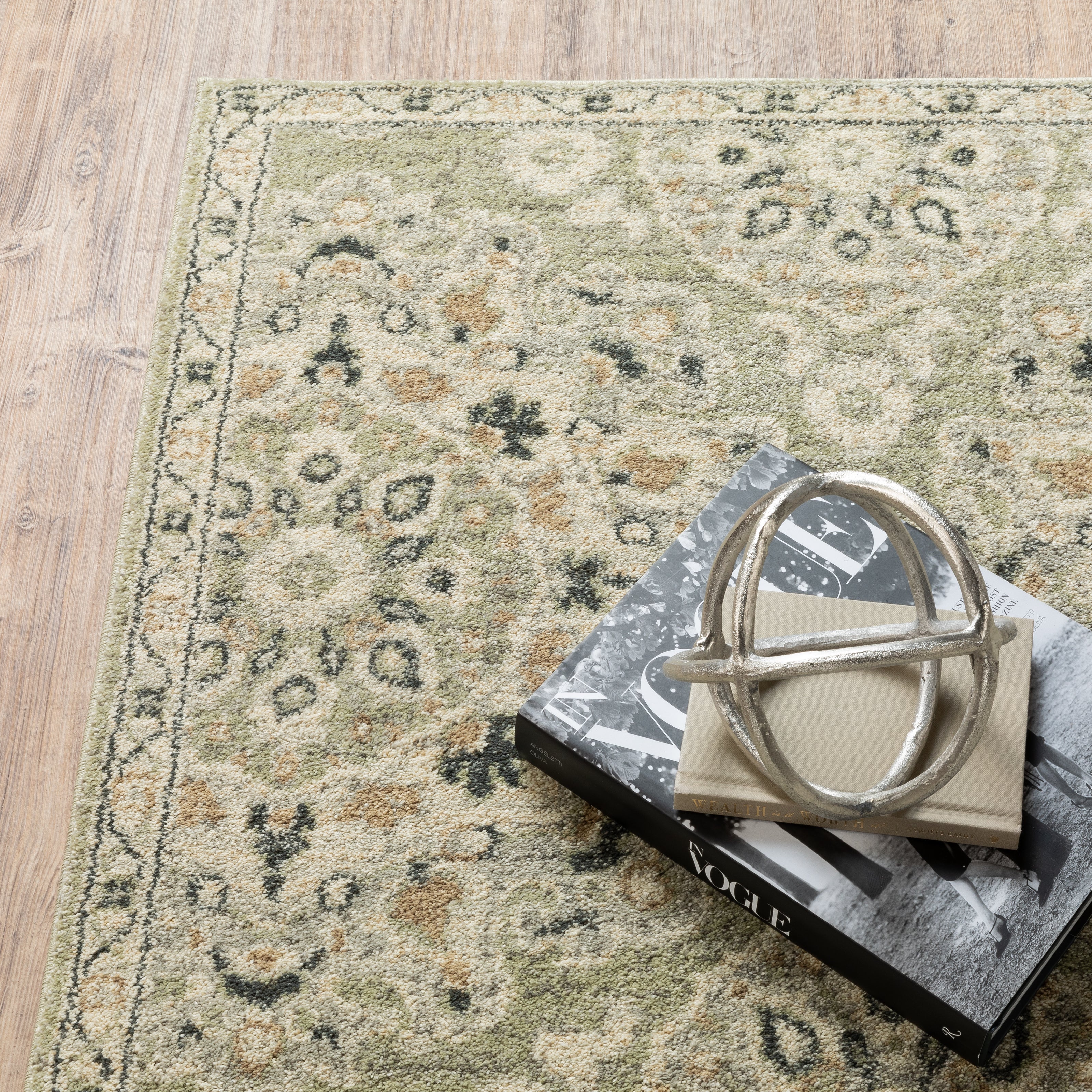 Oriental Weavers Florence 4334E Green/Ivory Area Rug
