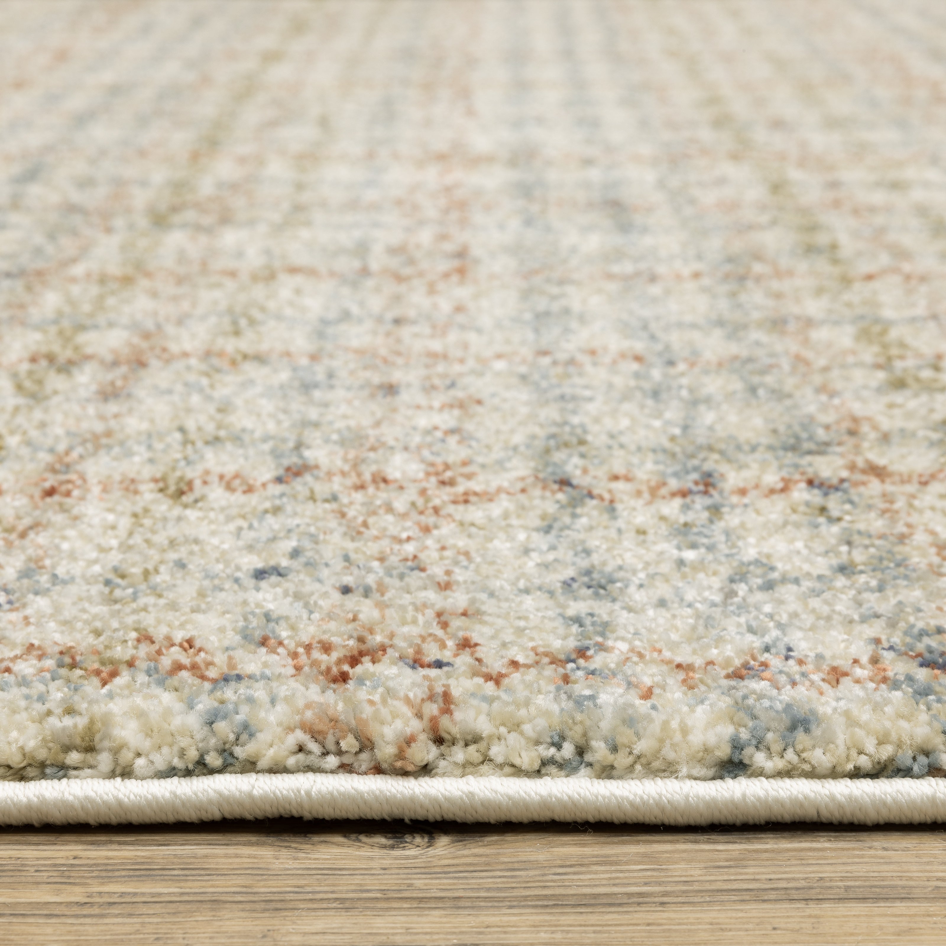 Oriental Weavers Gemma GEM05 Rust/Green Area Rug