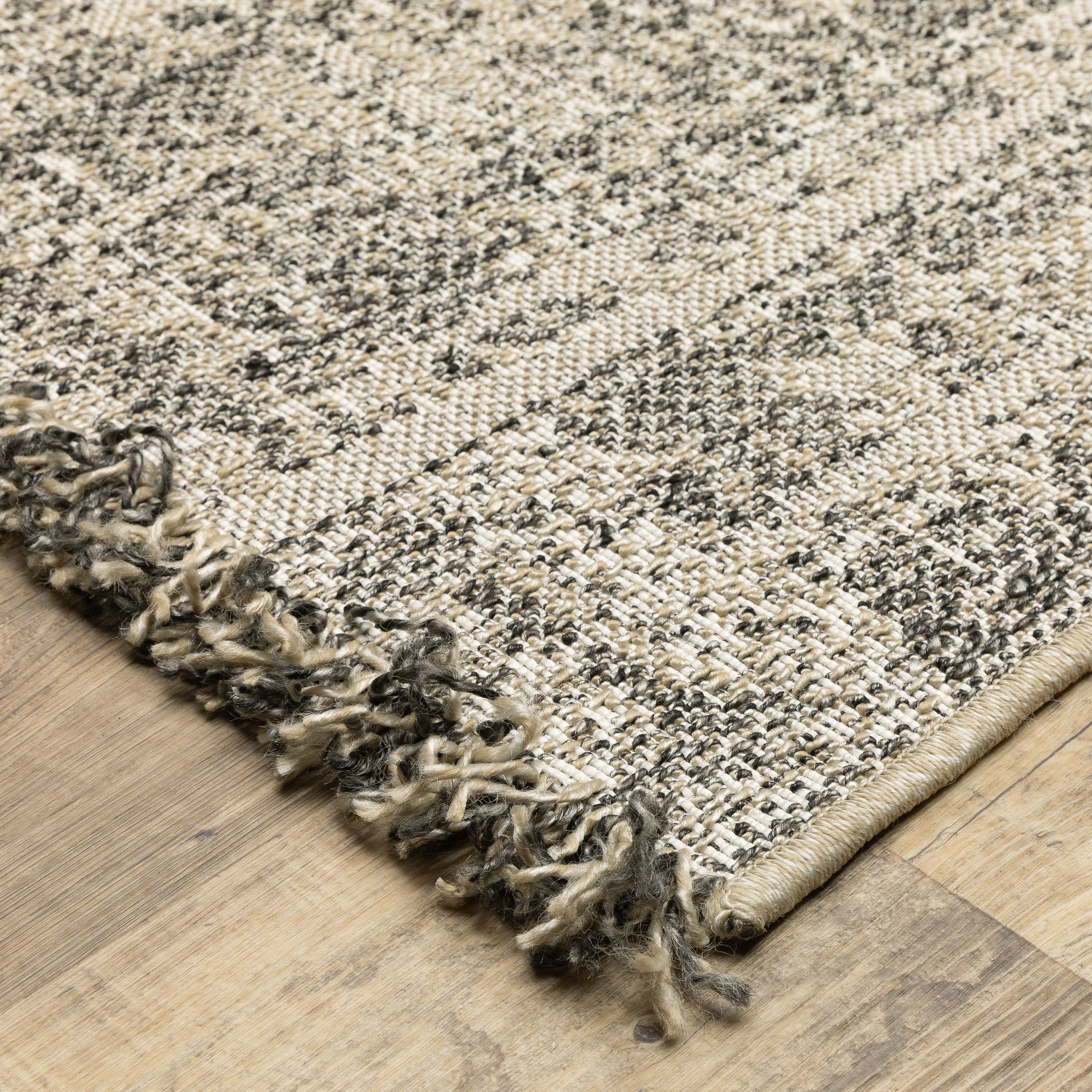 Oriental Weavers Gillian 4928H Beige/Black Area Rug