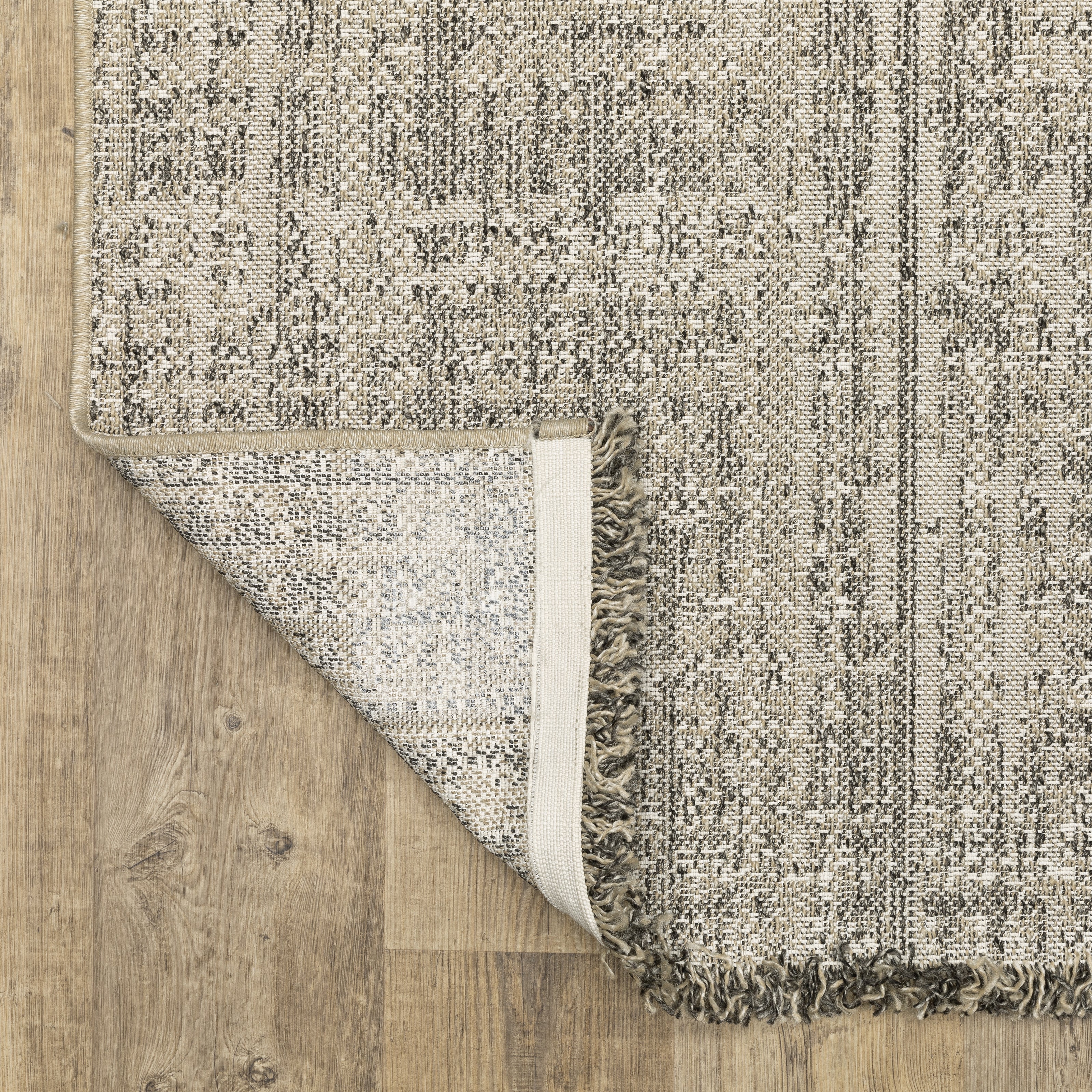 Oriental Weavers Gillian 4928H Beige/Black Area Rug