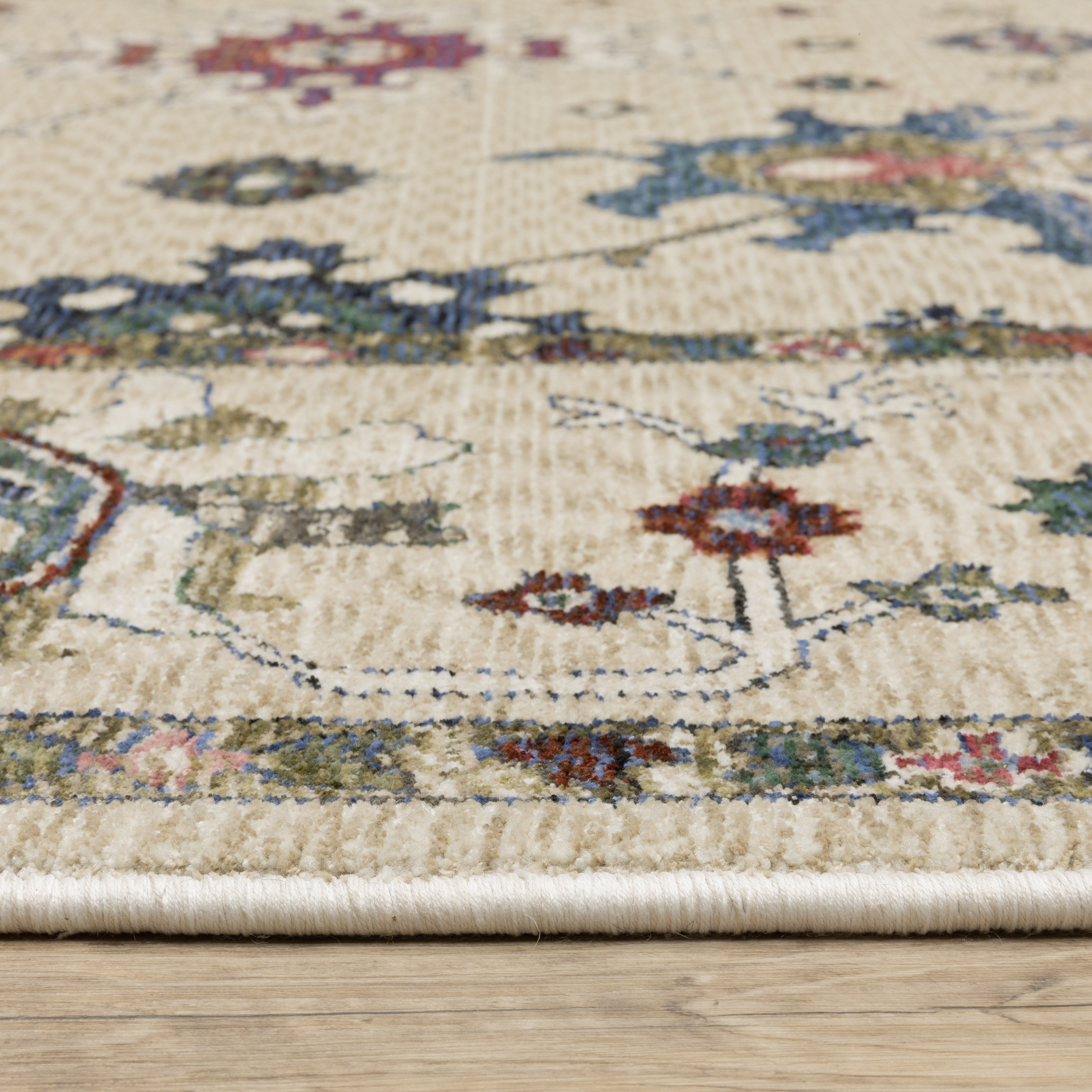 Oriental Weavers Hastings HA01W Ivory/Multi Area Rug