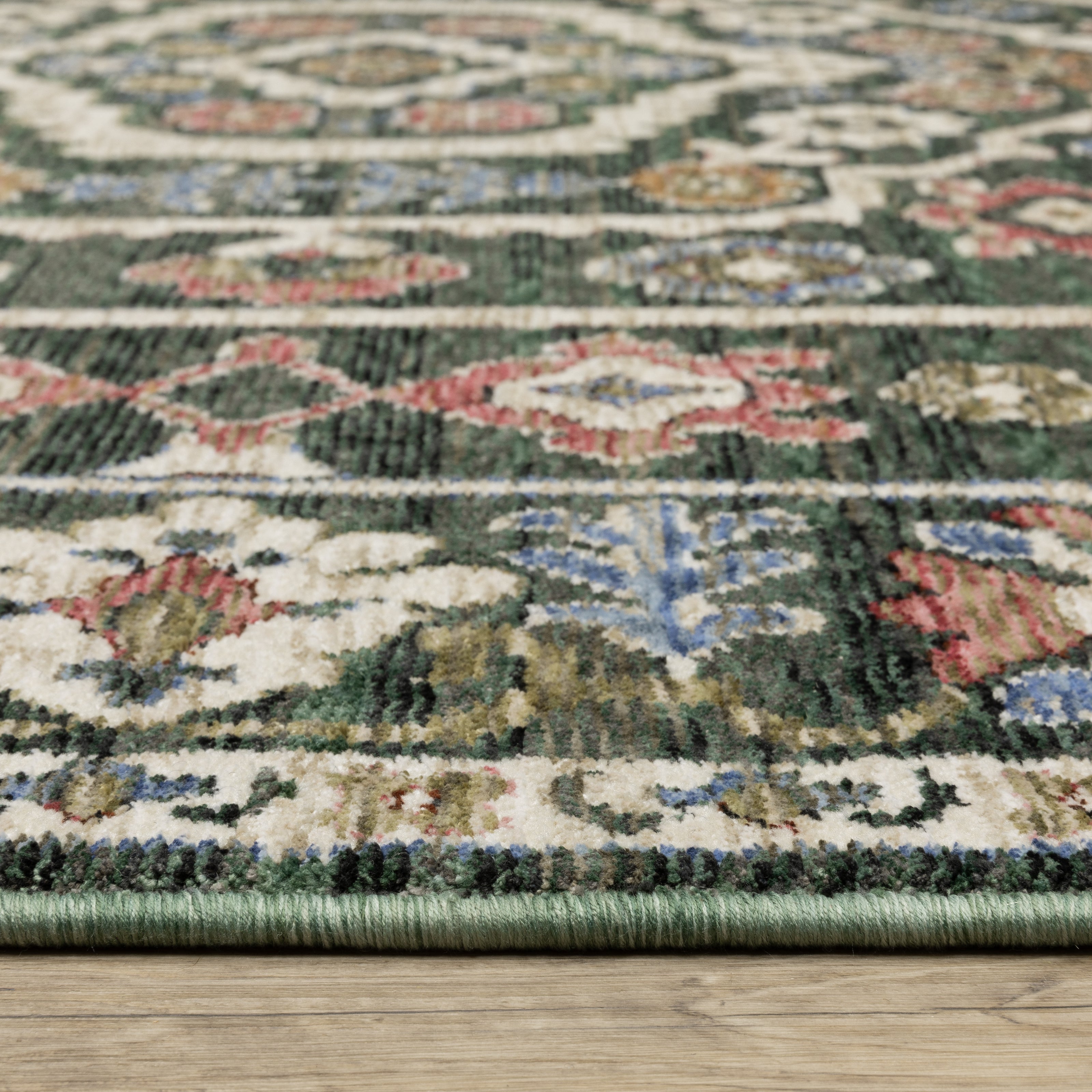 Oriental Weavers Hastings HA02B Green/Pink Area Rug