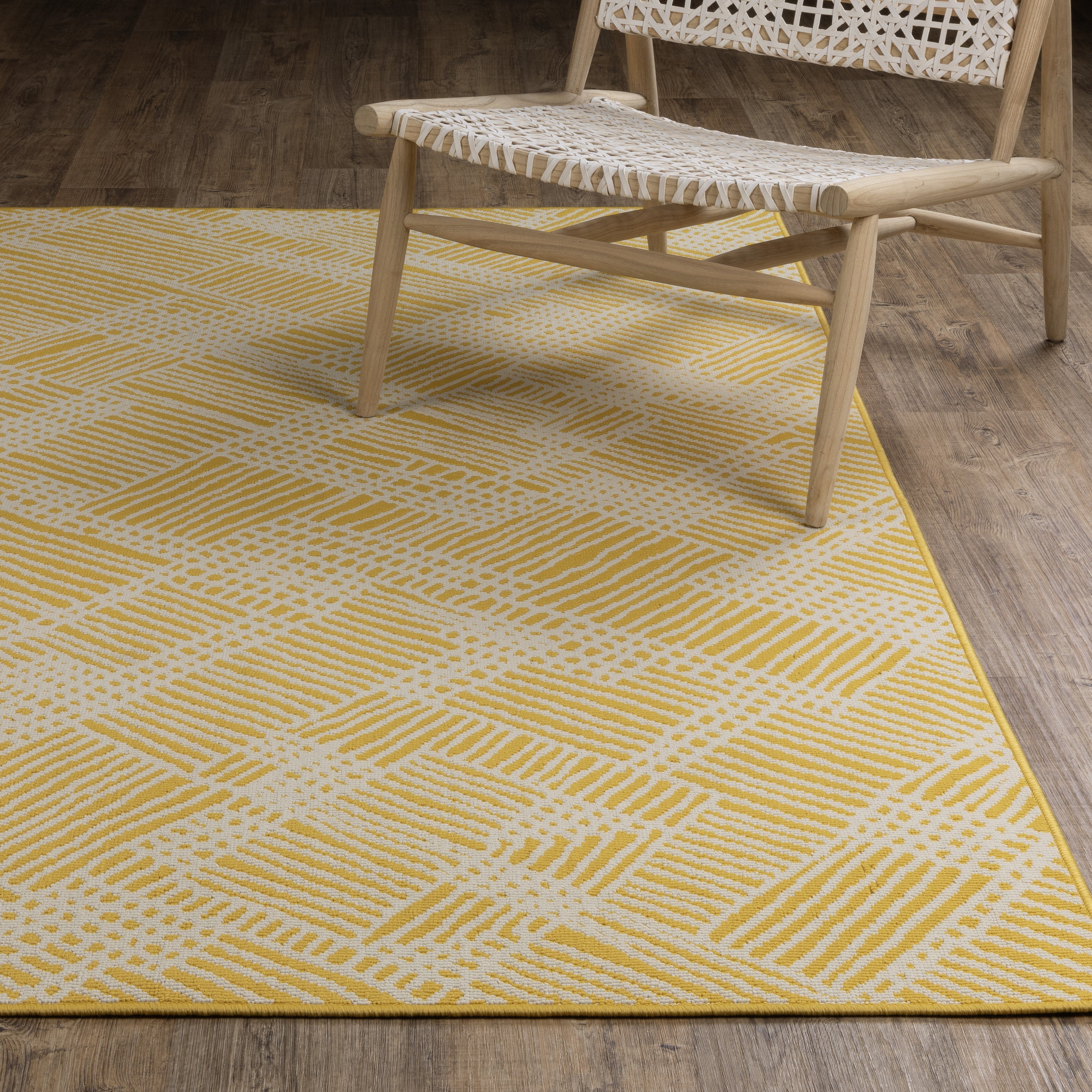 Oriental Weavers Havana HAV08 Yellow/Ivory Area Rug