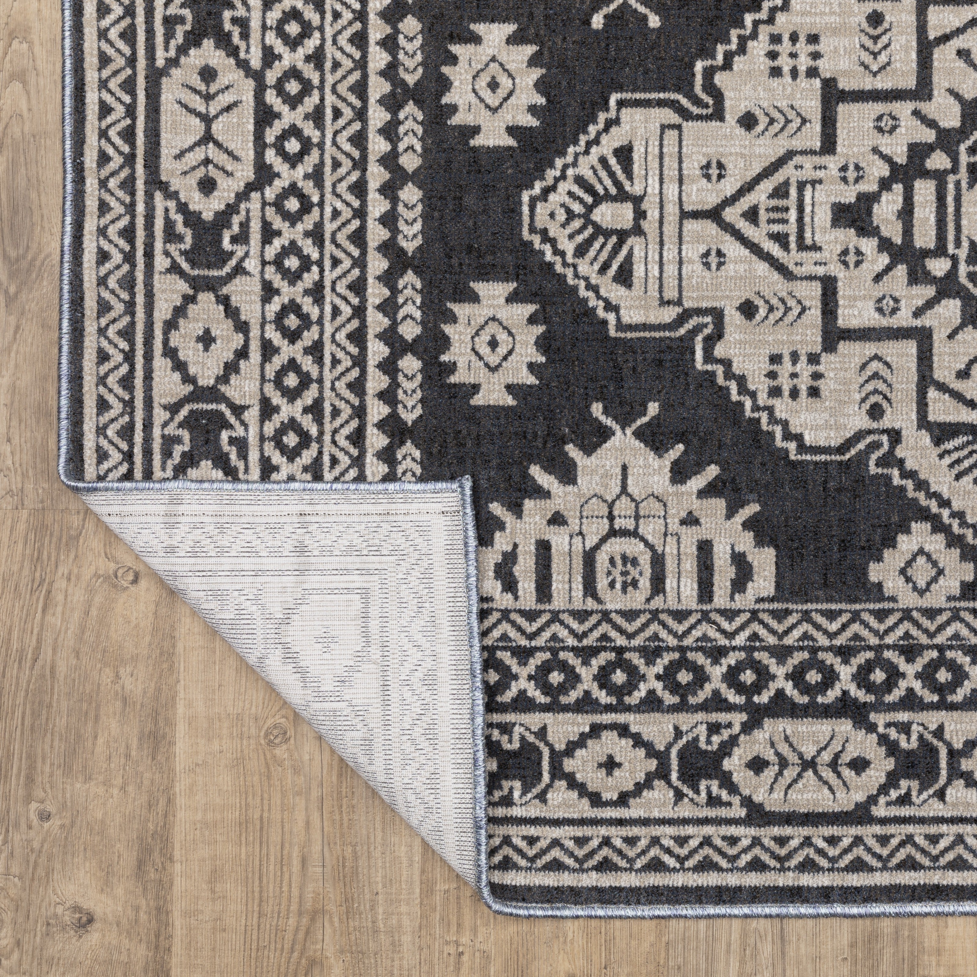 Oriental Weavers Intrigue INT05 Blue/Beige Area Rug