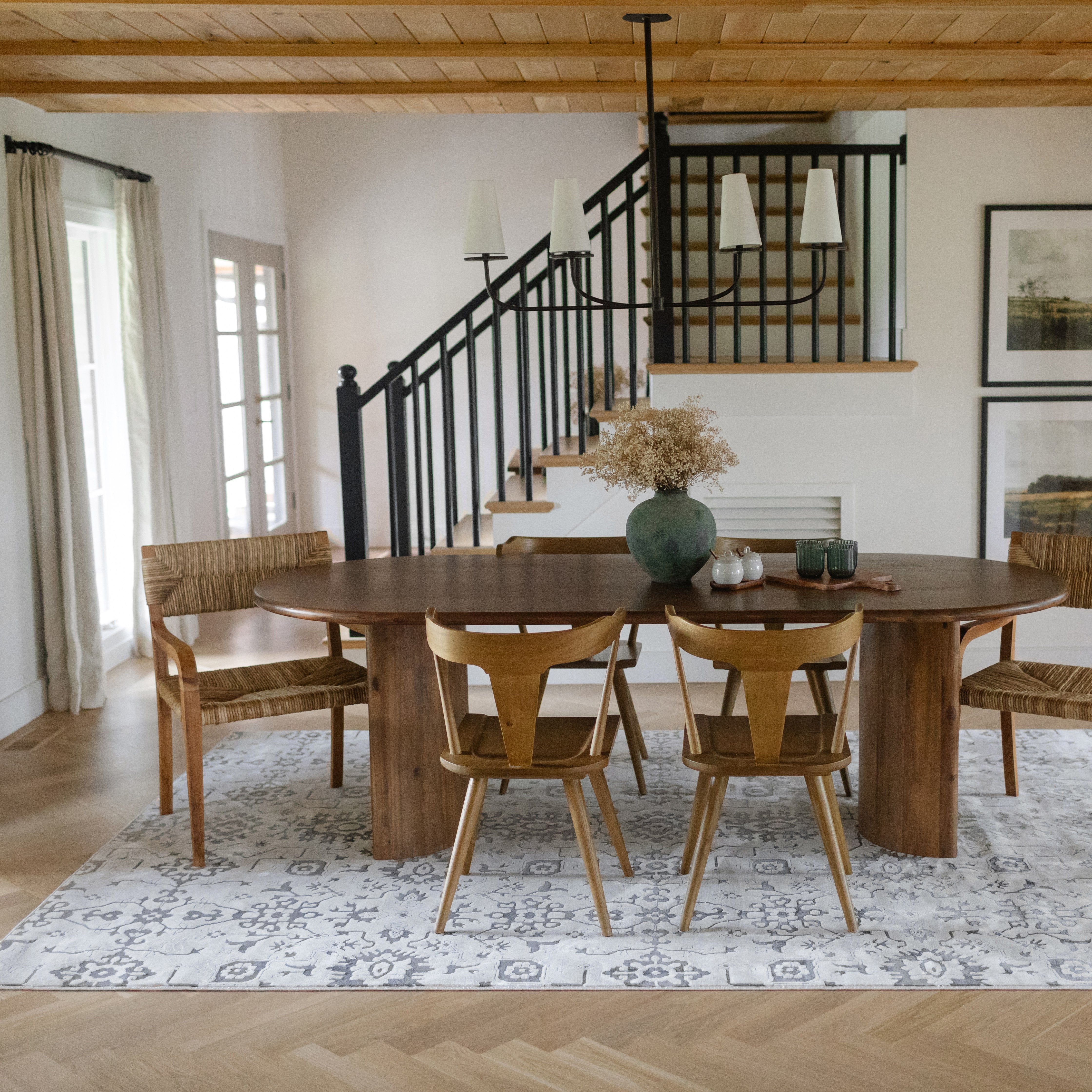 Oriental Weavers Intrigue INT08 Ivory/Grey Area Rug